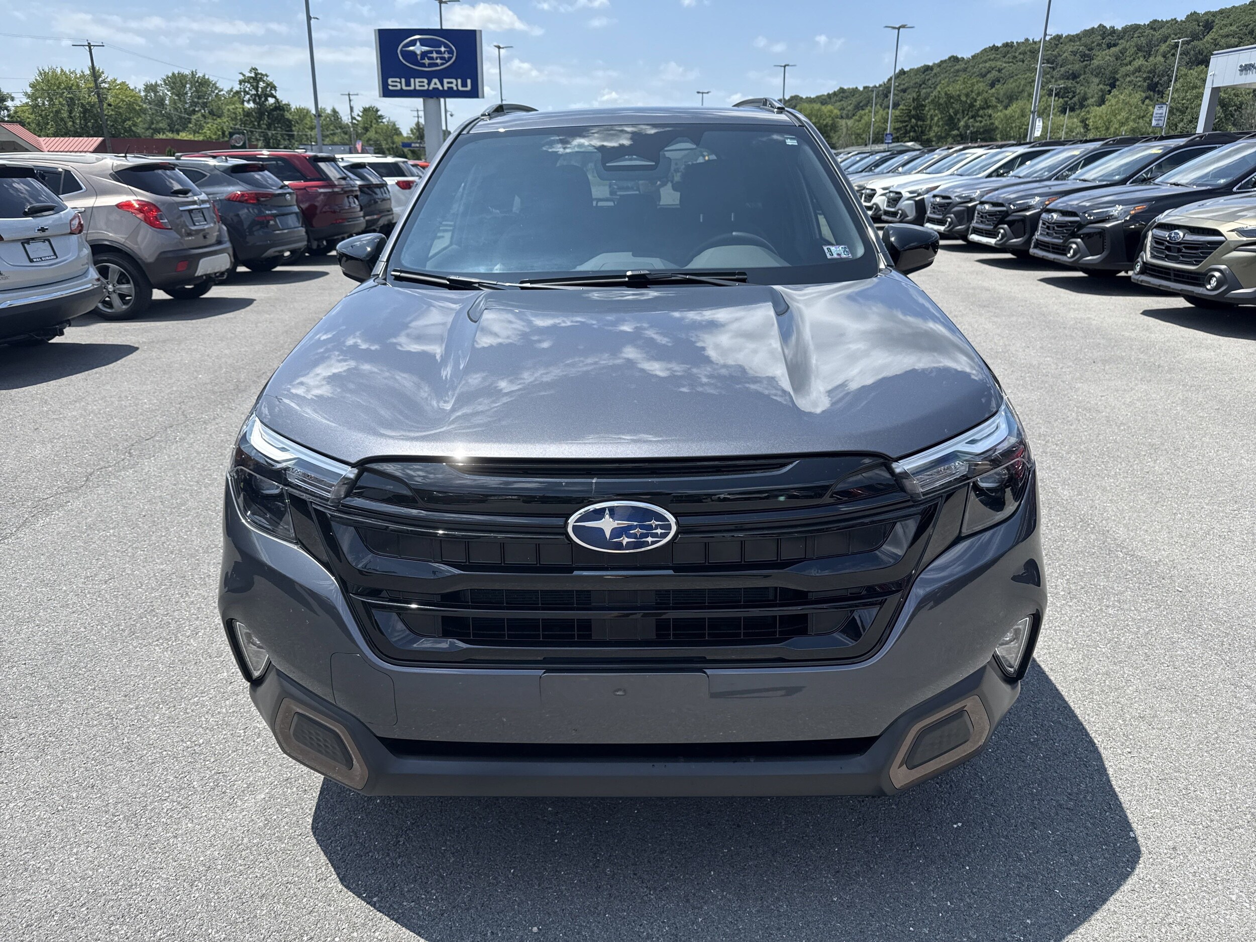 2025 Subaru Forester Sport photo 2