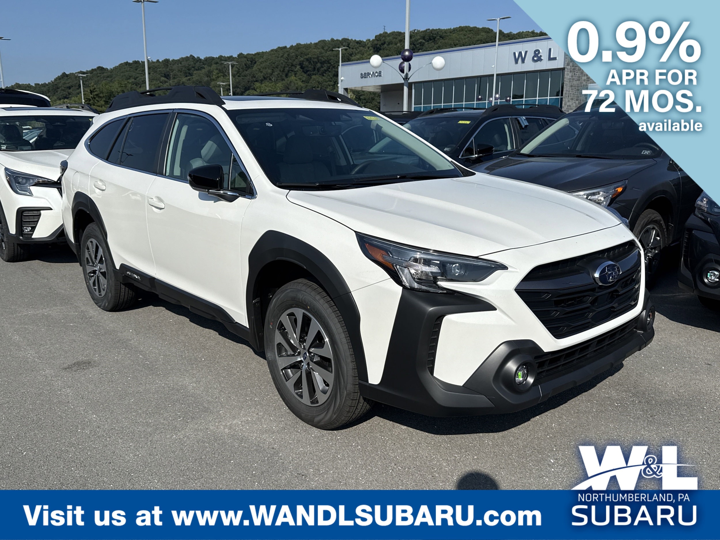 2025 Subaru Outback Premium's photo