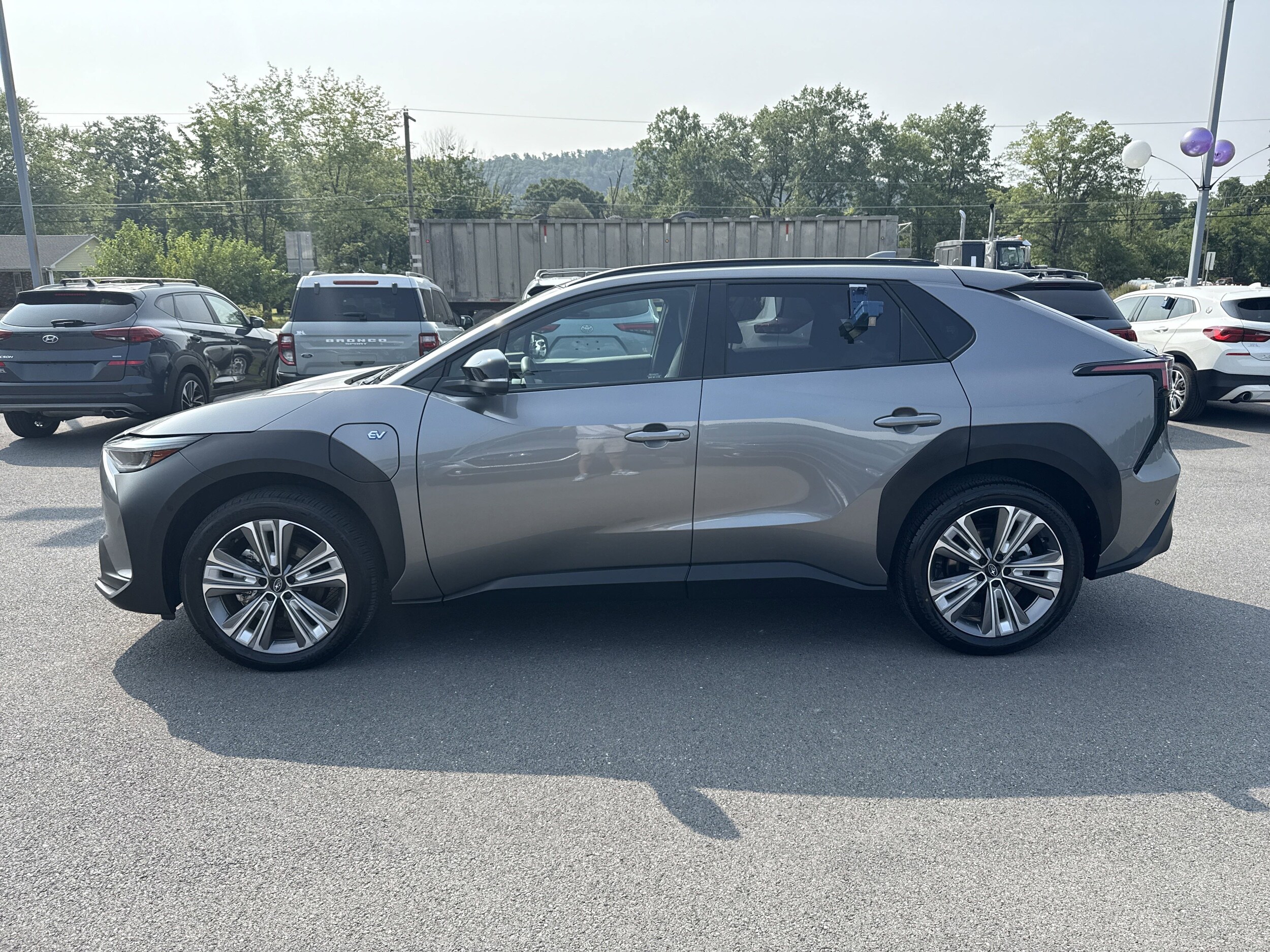 2024 Subaru Solterra Limited photo 4