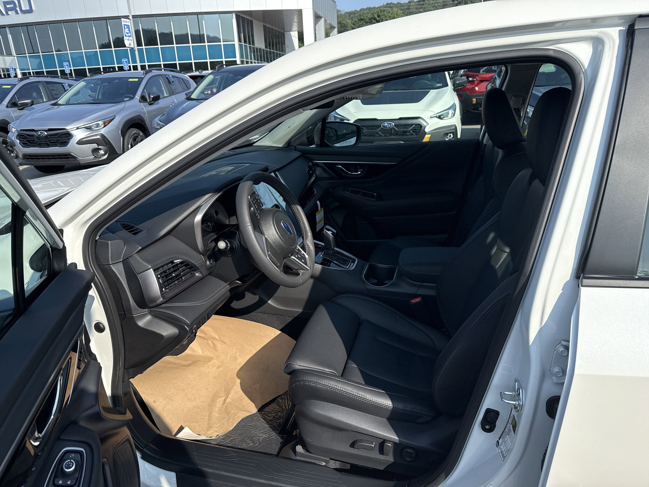 2025 Subaru Legacy Touring XT photo 2