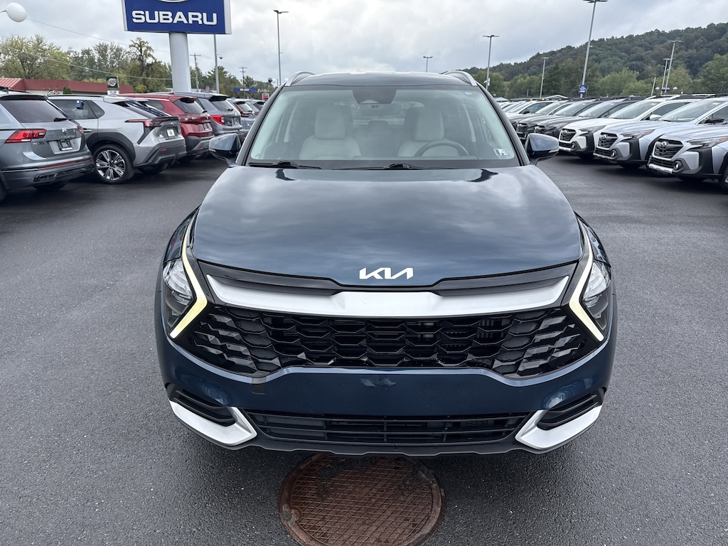 Used 2023 Kia Sportage Hybrid EX SUV