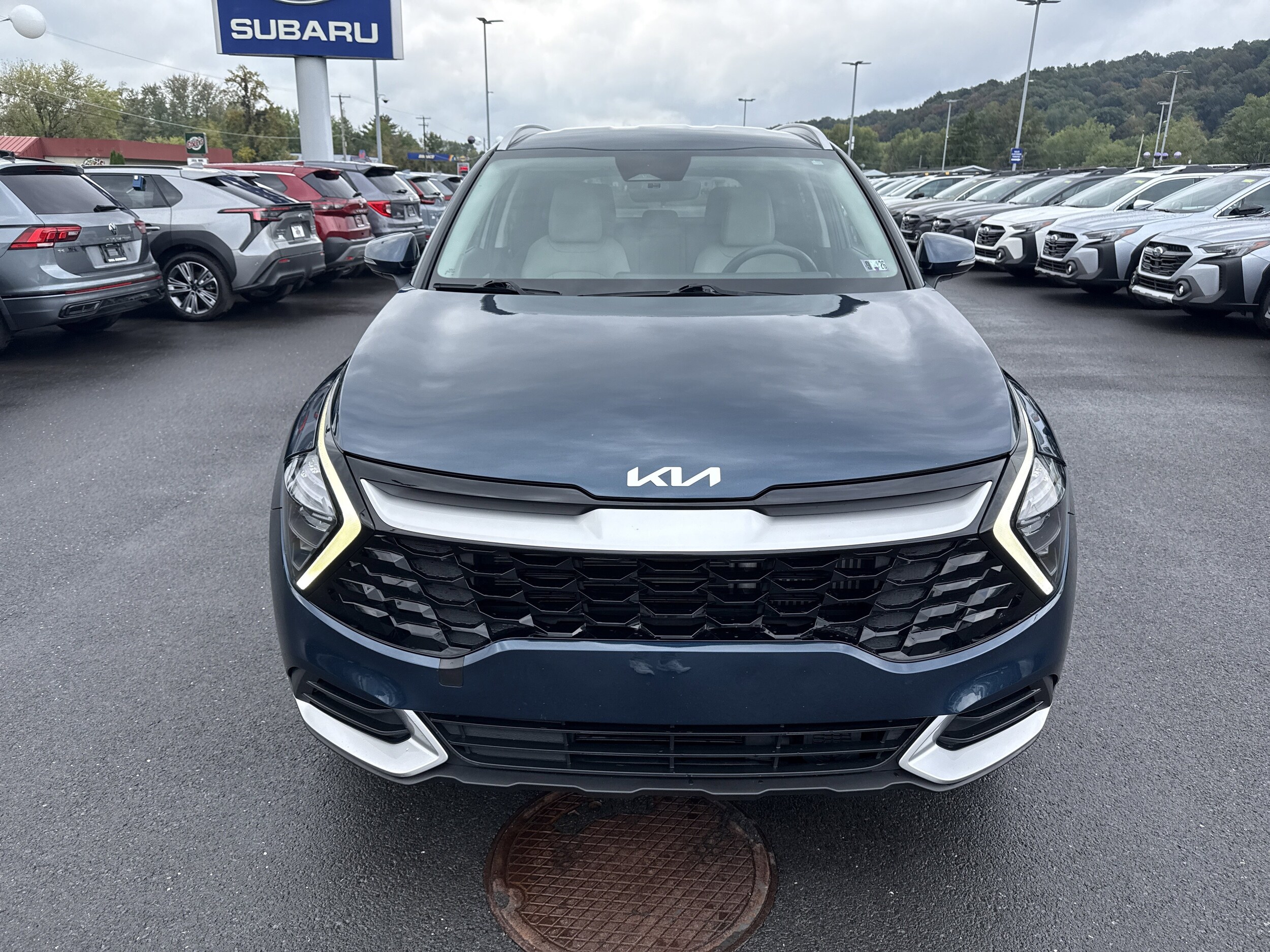 2023 Kia Sportage Hybrid EX photo 2