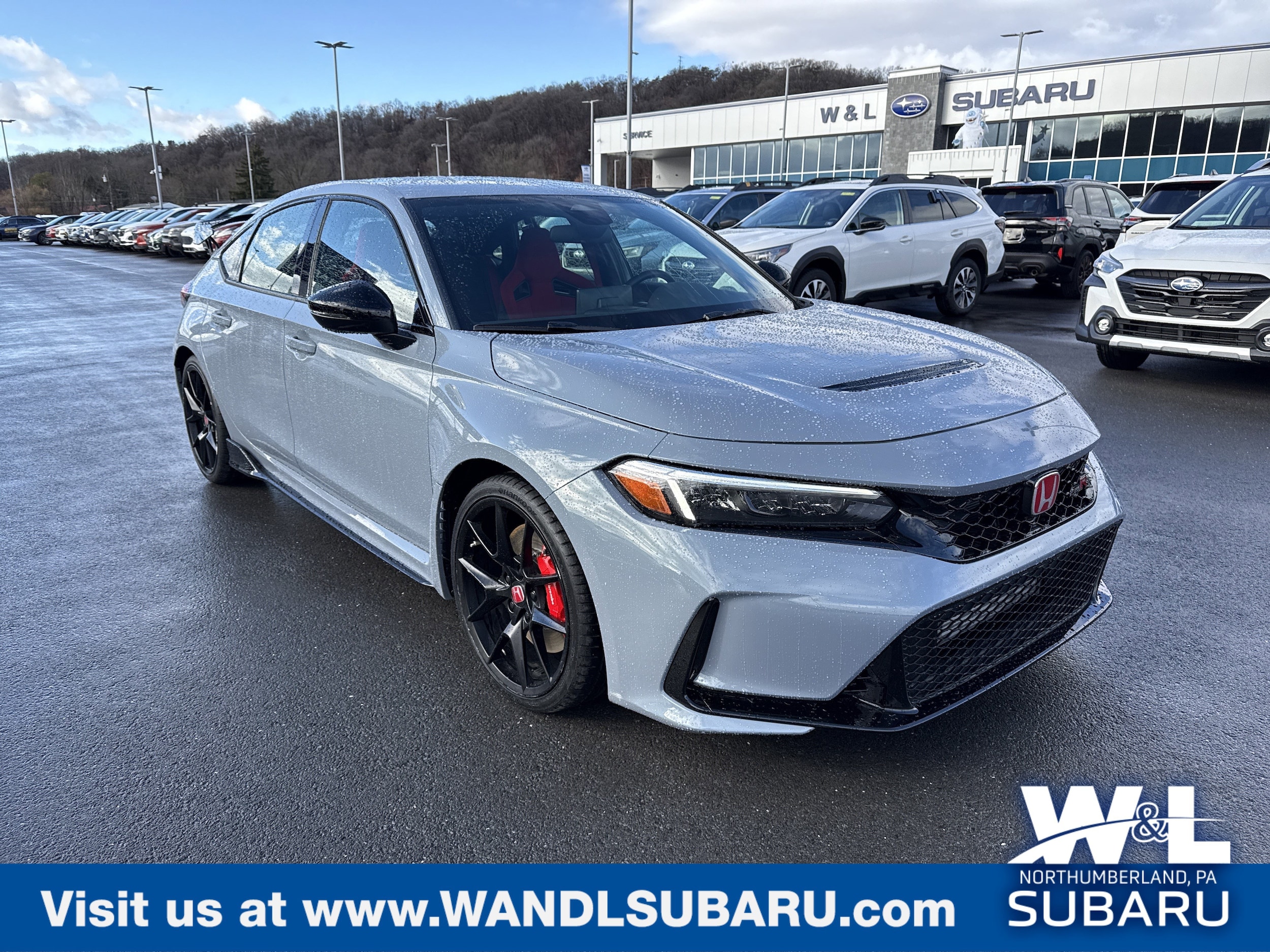 2025 Honda Civic Hatchback Type-R's photo