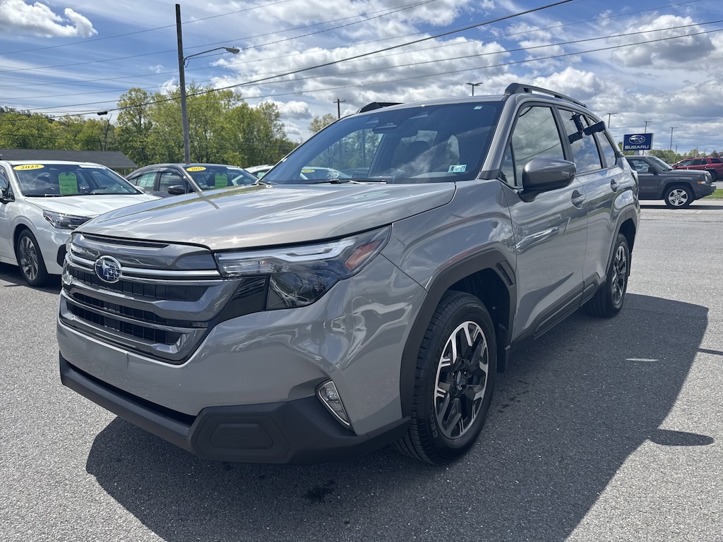 Certified 2025 Subaru Forester Premium W BSD/Rcta/PRG SUV
