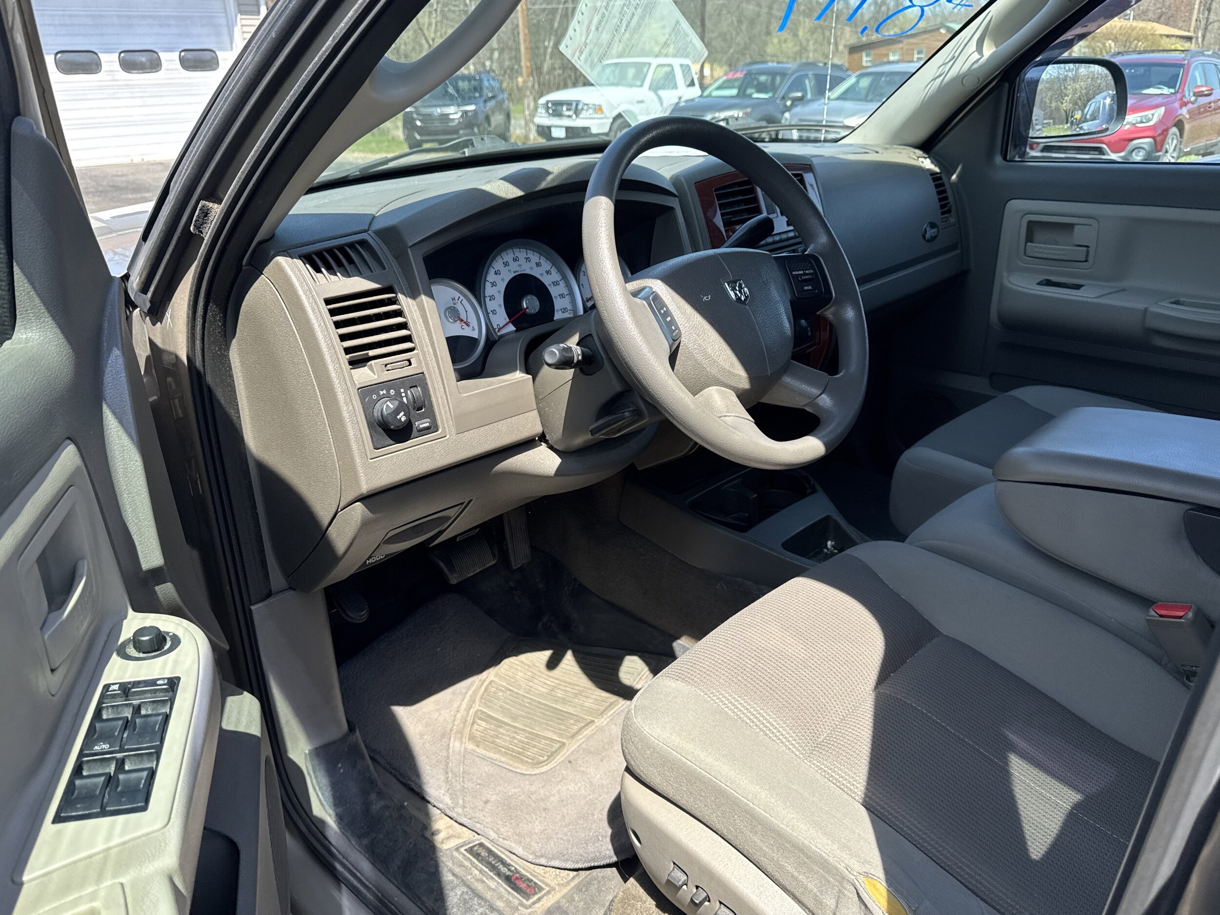 Used 2005 Dodge Dakota SLT with VIN 1D7HW48N25S152131 for sale in Northumberland, PA