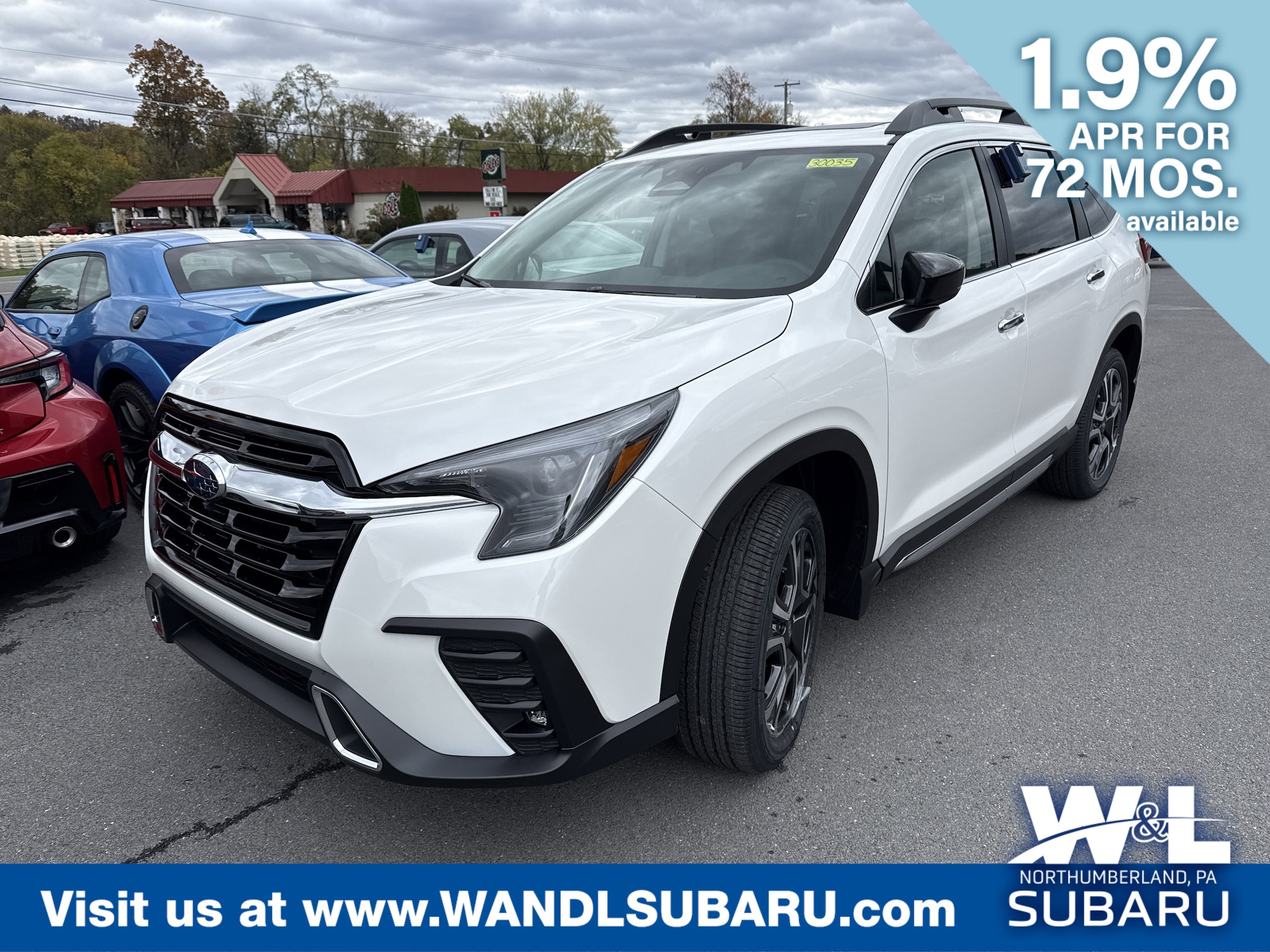 2025 Subaru Ascent Touring's photo