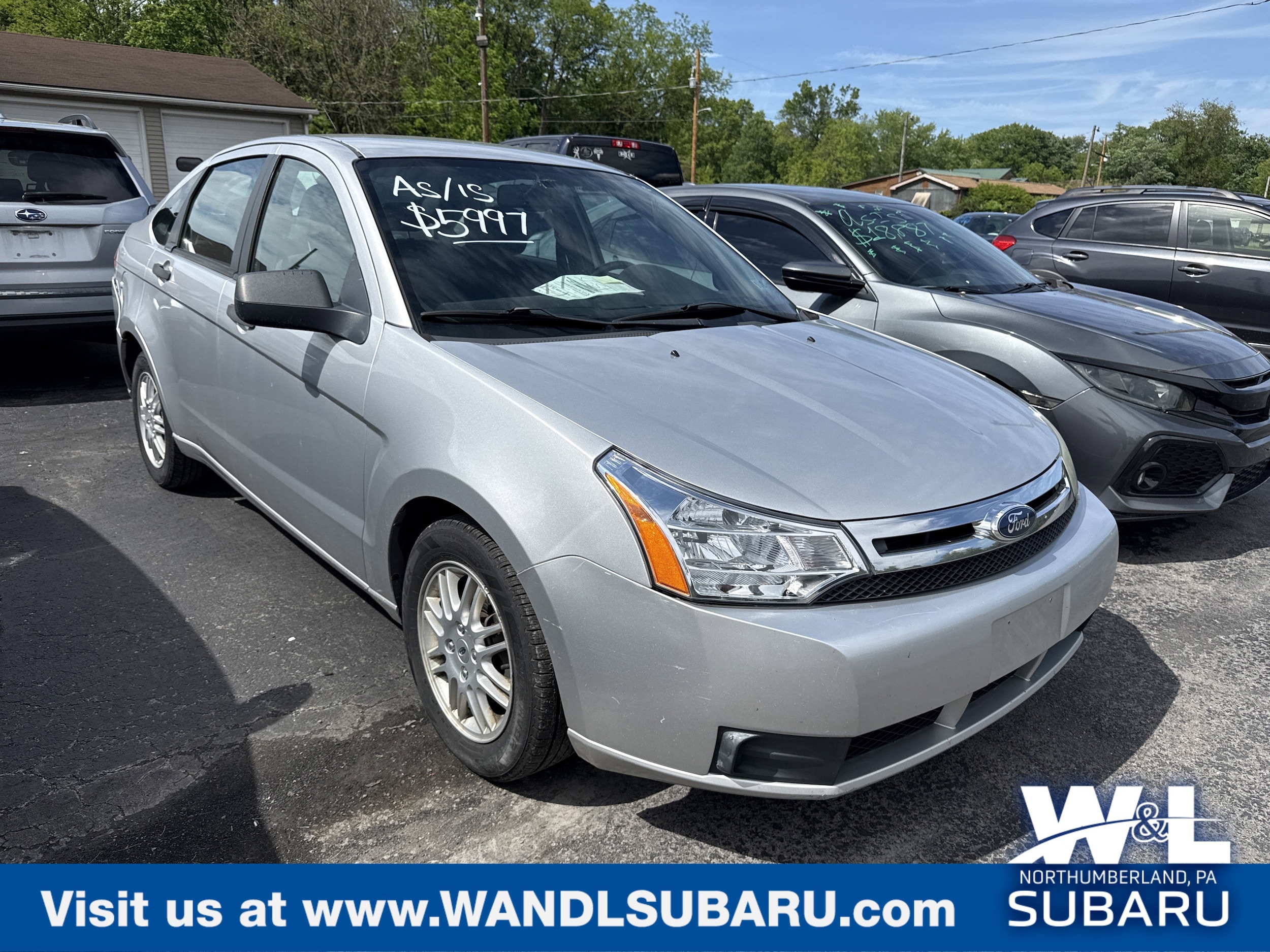 2011 Ford Focus SE's photo