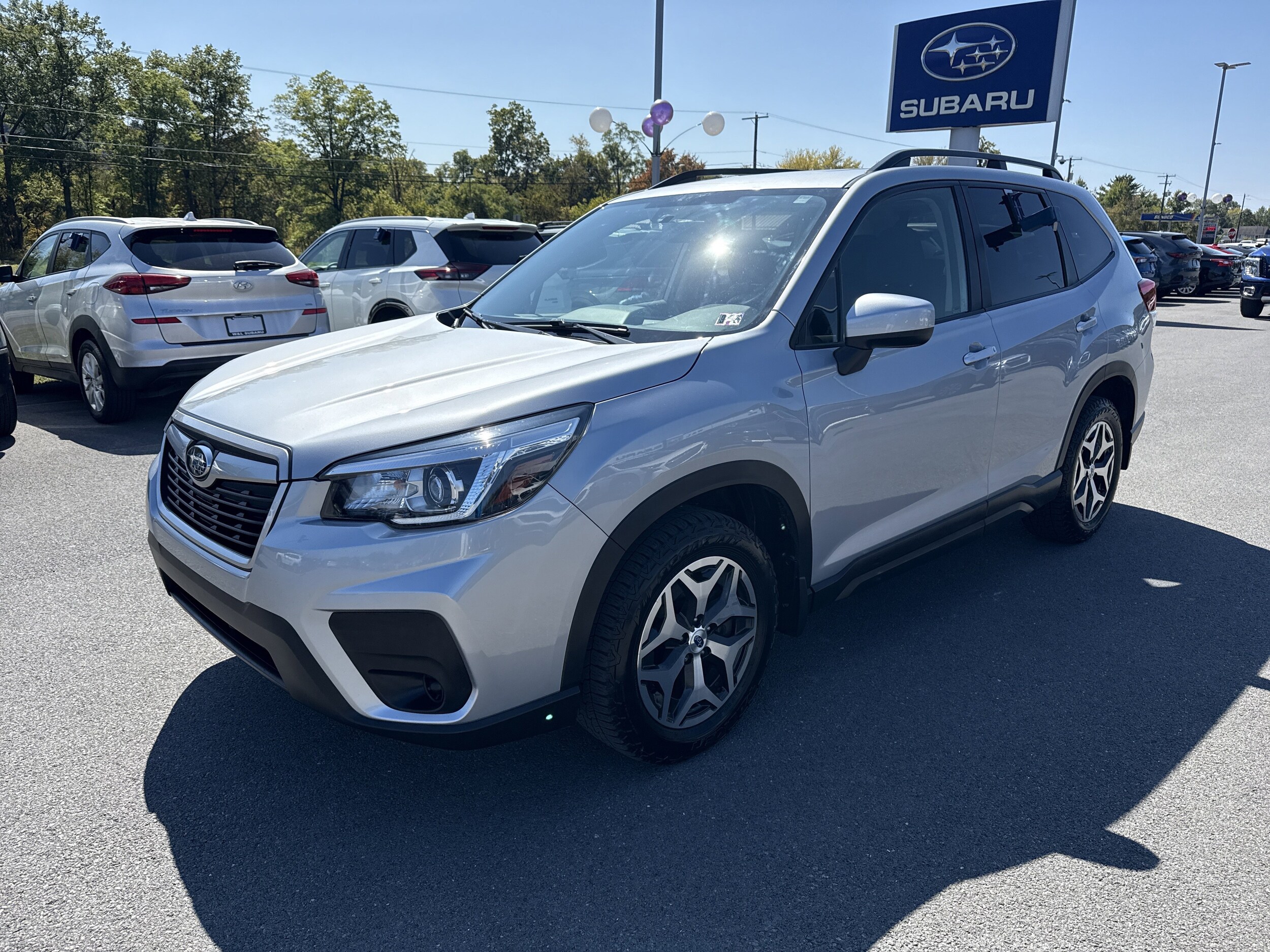 2020 Subaru Forester Premium photo 2