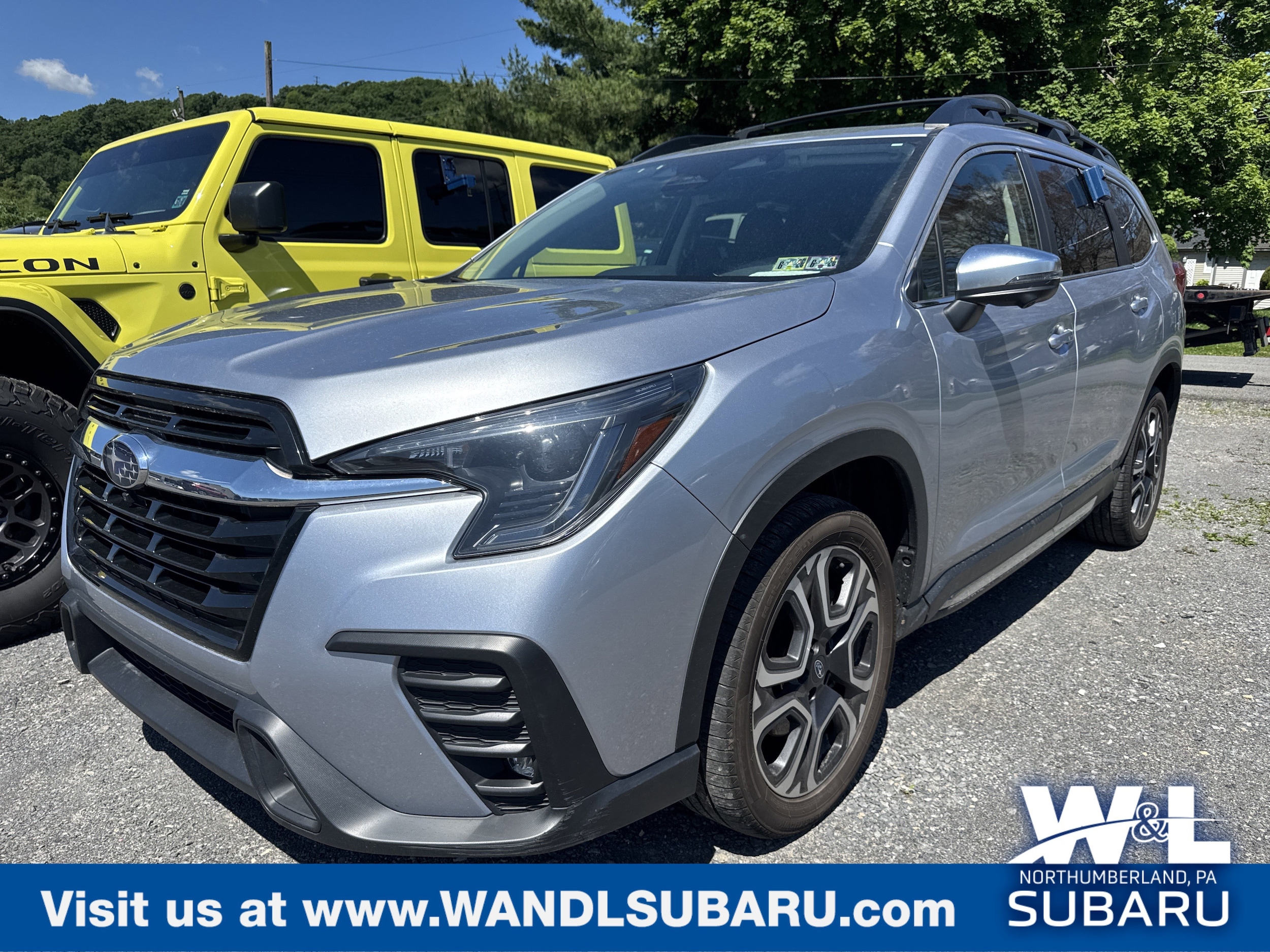 2023 Subaru Ascent Limited 7 Passenger's photo