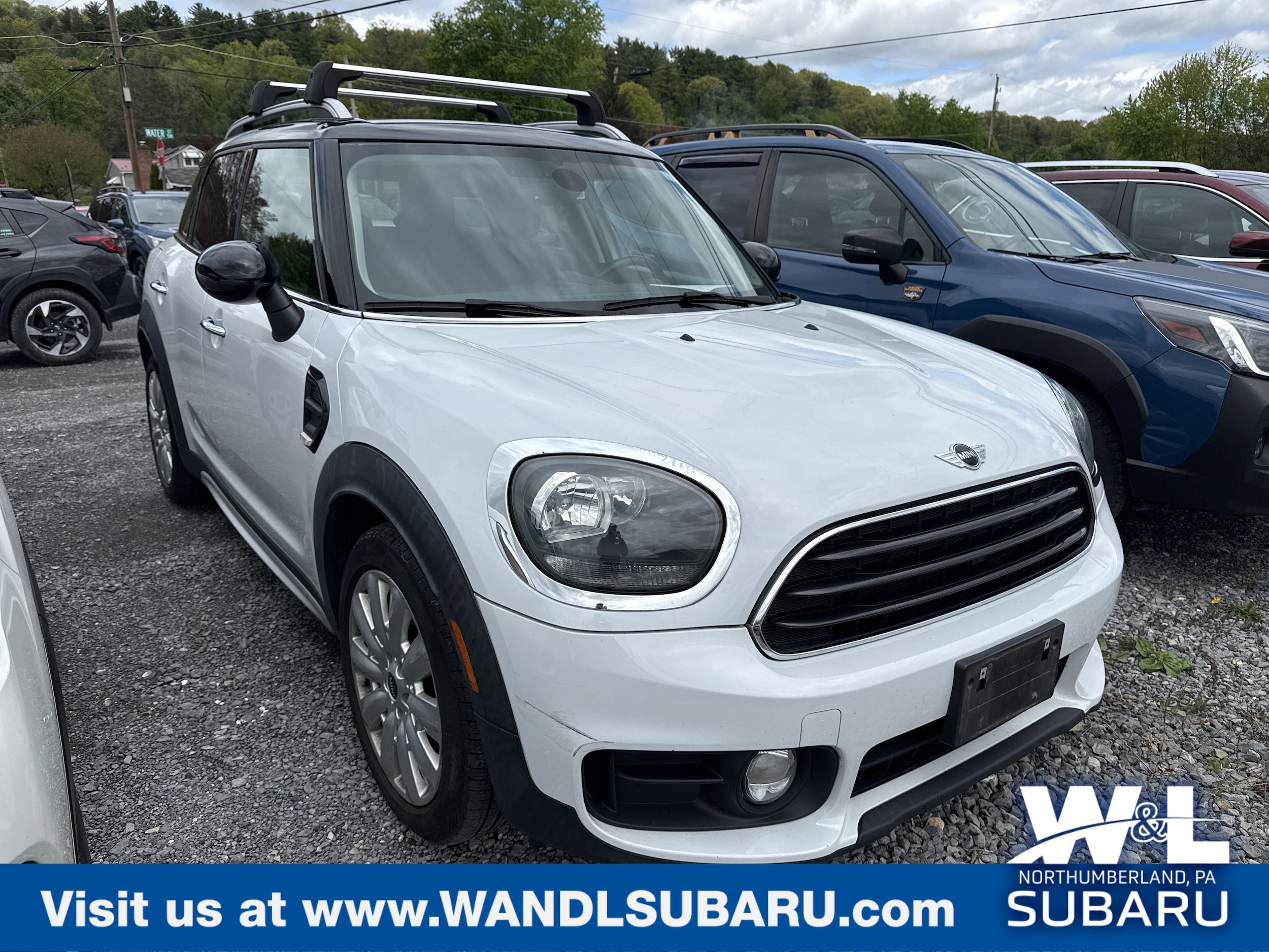 2018 MINI Countryman Cooper's photo