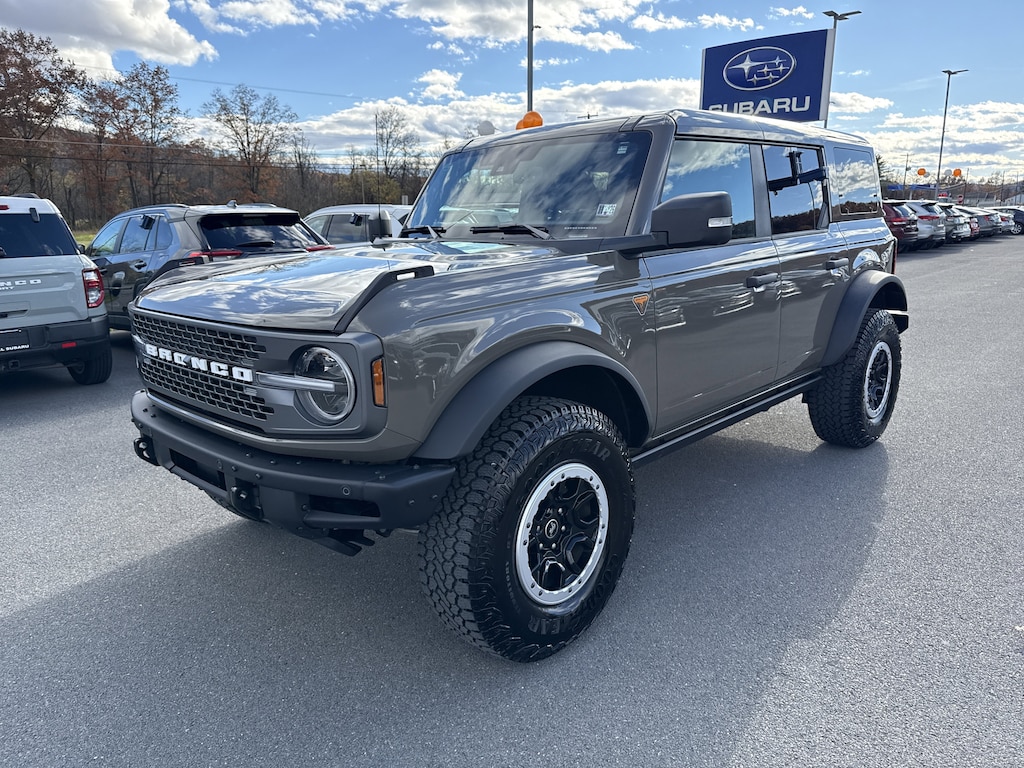 Used 2025 Ford Bronco Badlands SUV