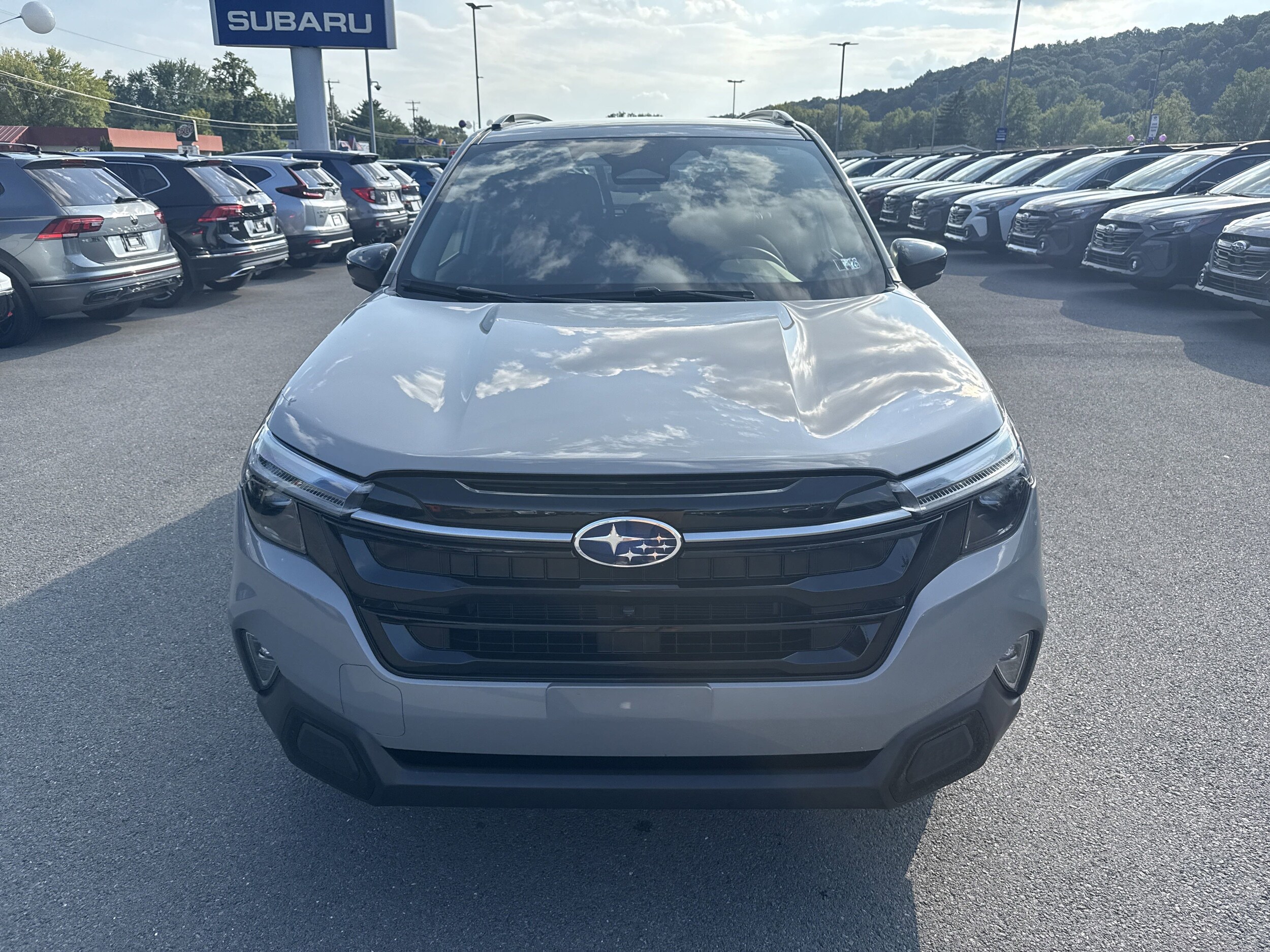 2025 Subaru Forester Touring photo 2