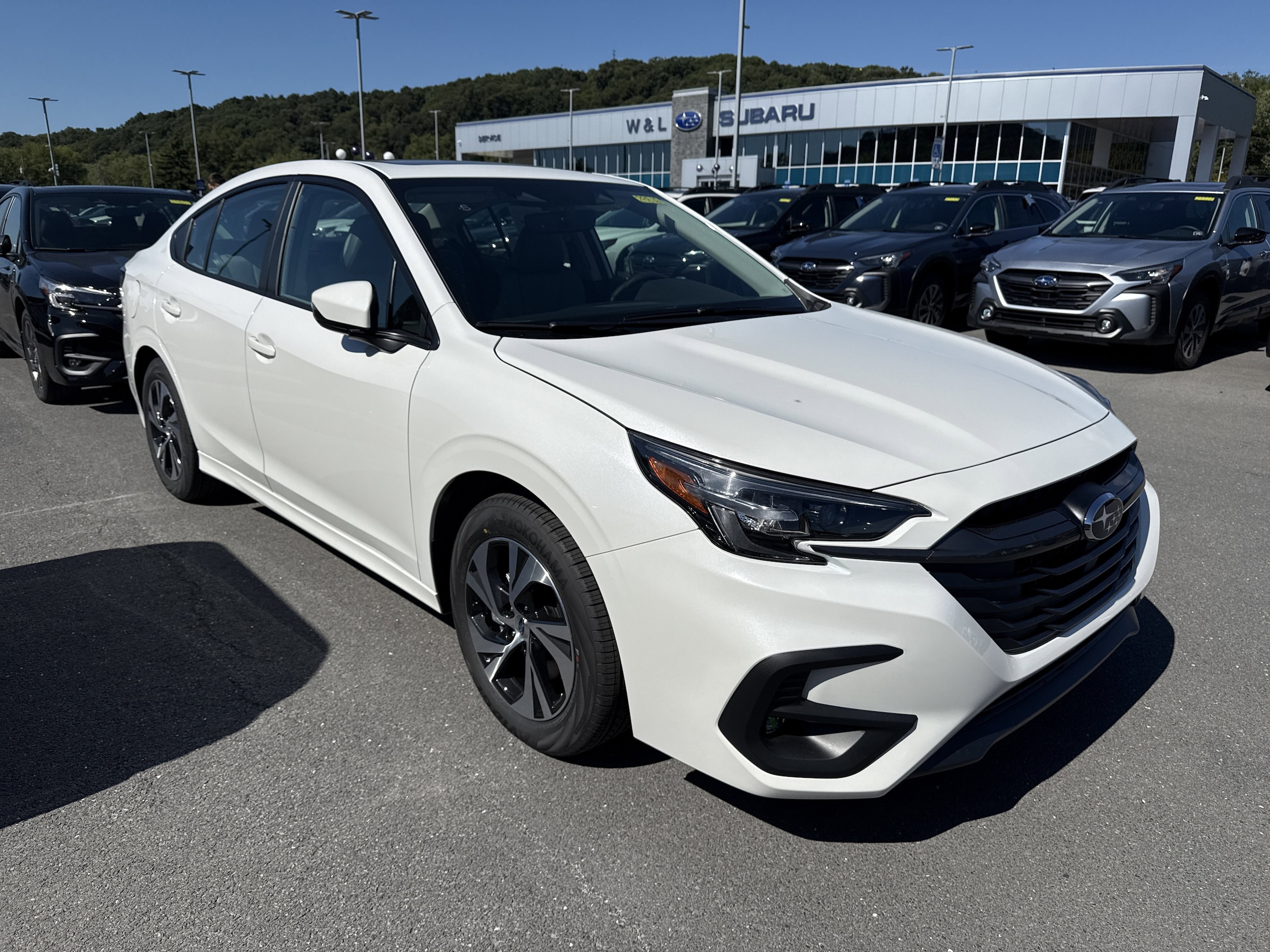 2025 Subaru Legacy Premium's photo