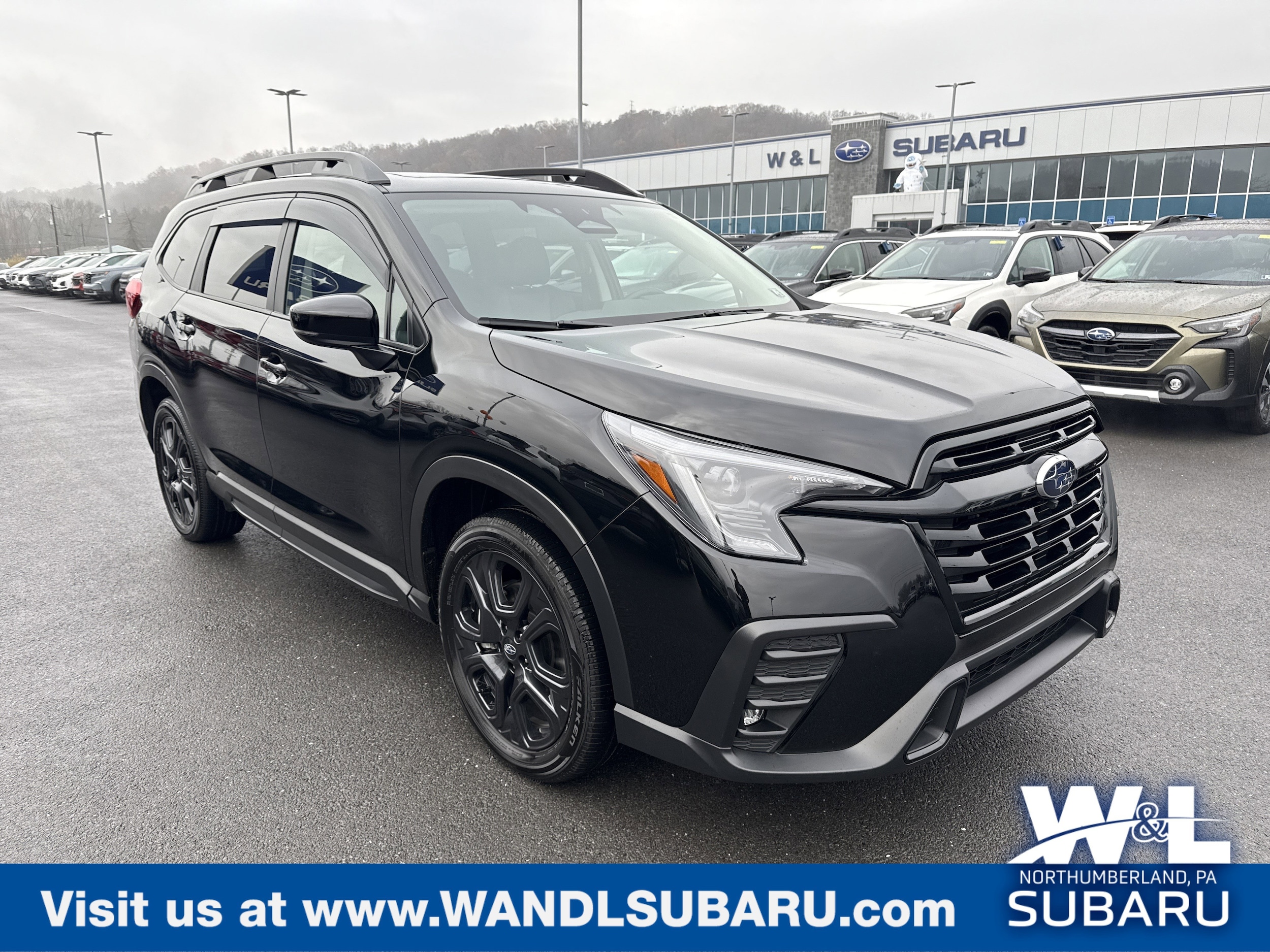 2025 Subaru Ascent Onyx Edition-Touring's photo