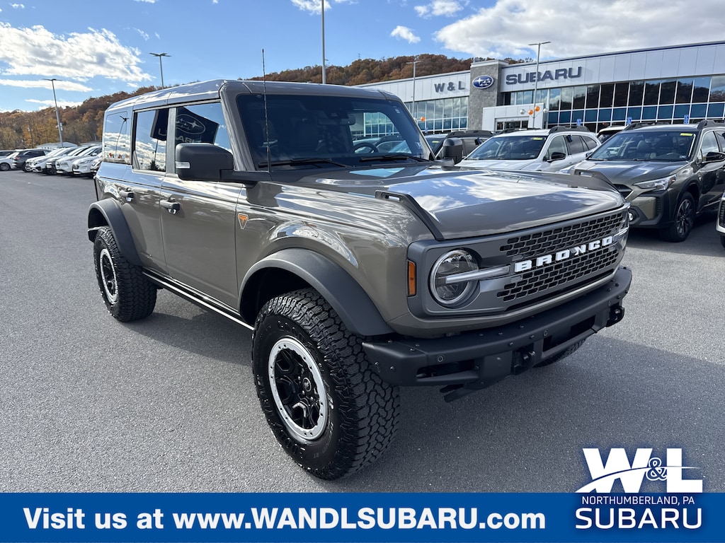 Used 2025 Ford Bronco Badlands SUV