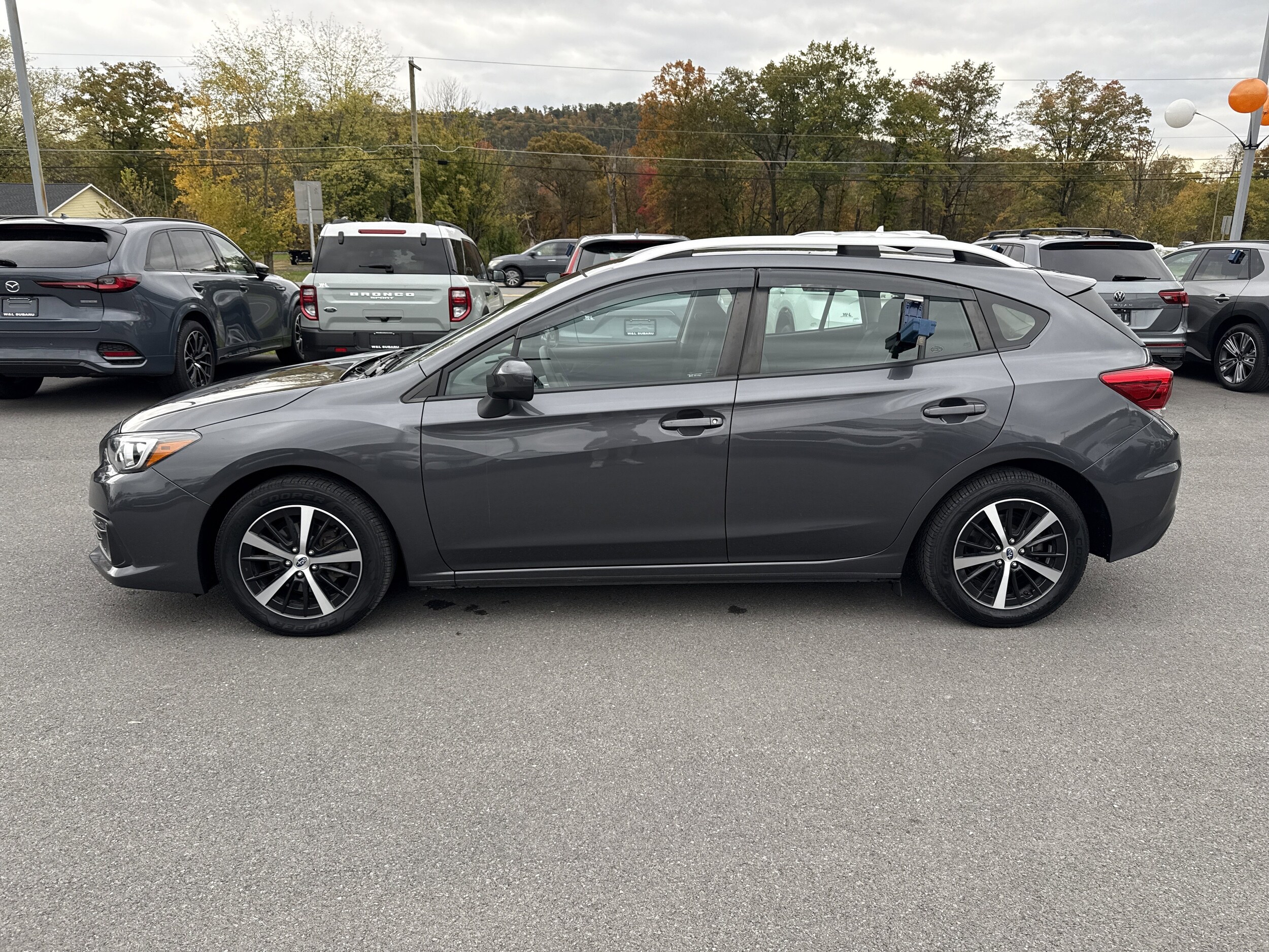 2023 Subaru Impreza Premium photo 4