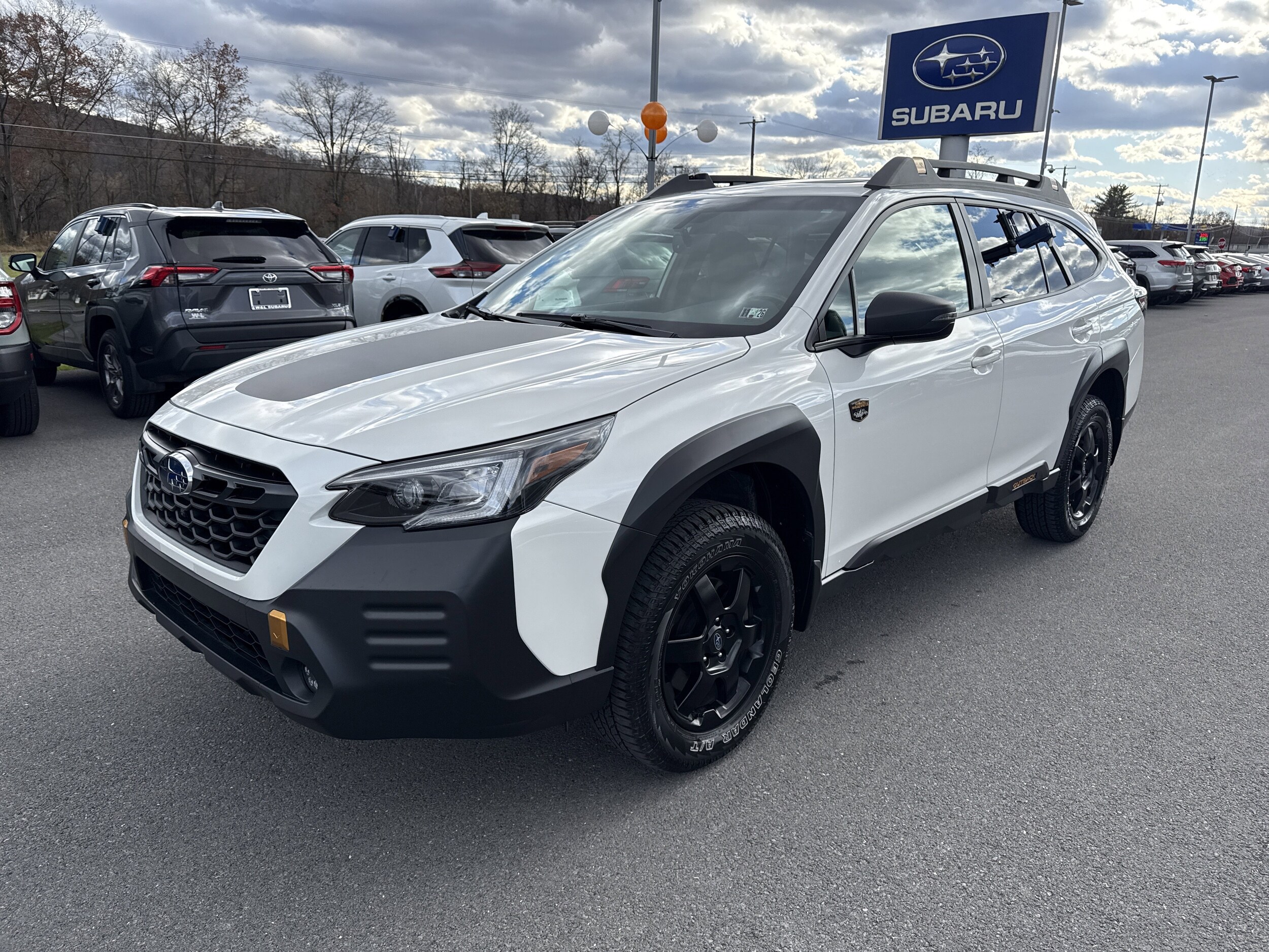 2022 Subaru Outback Wilderness photo 2