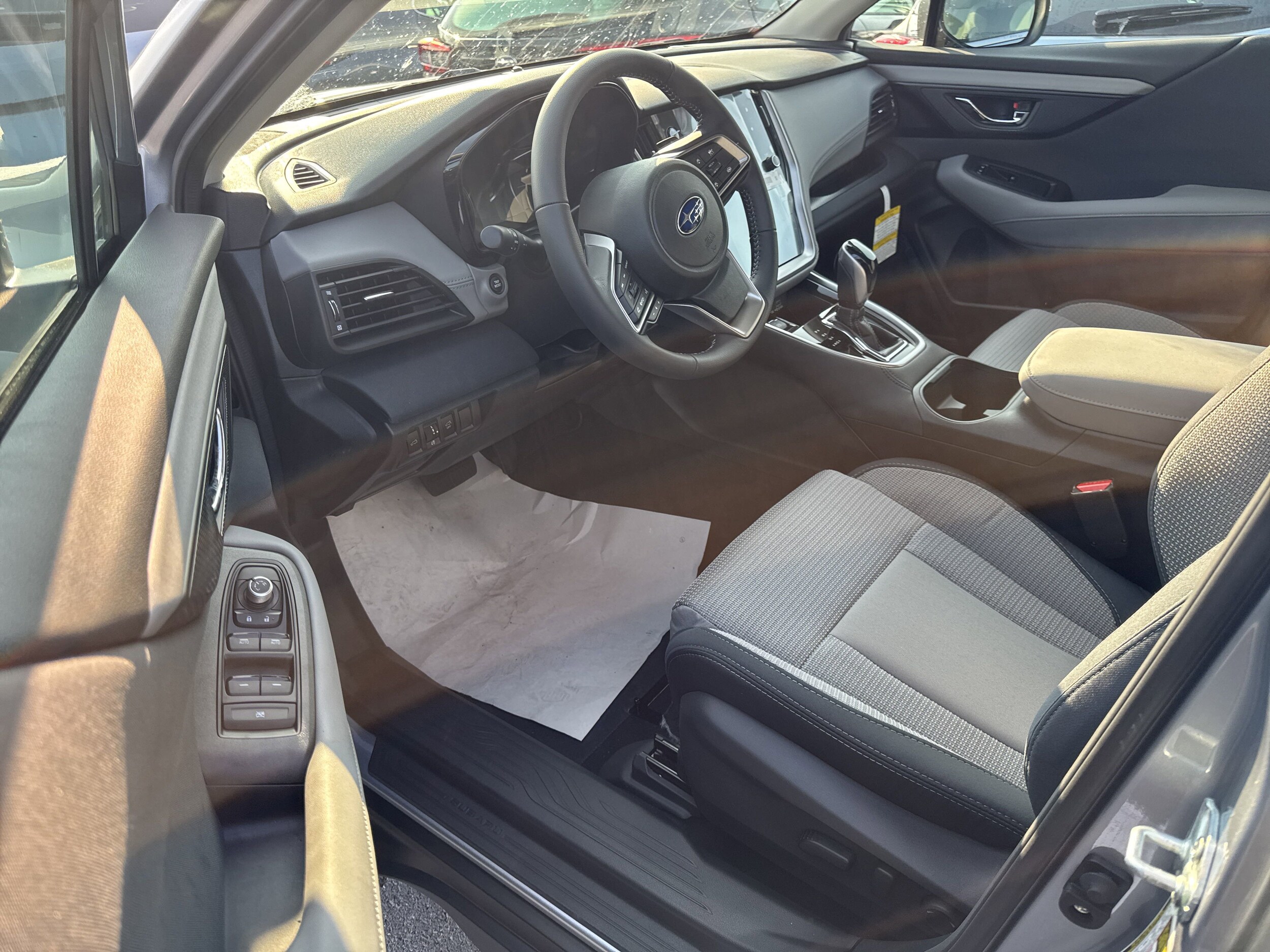 2025 Subaru Outback Premium photo 2