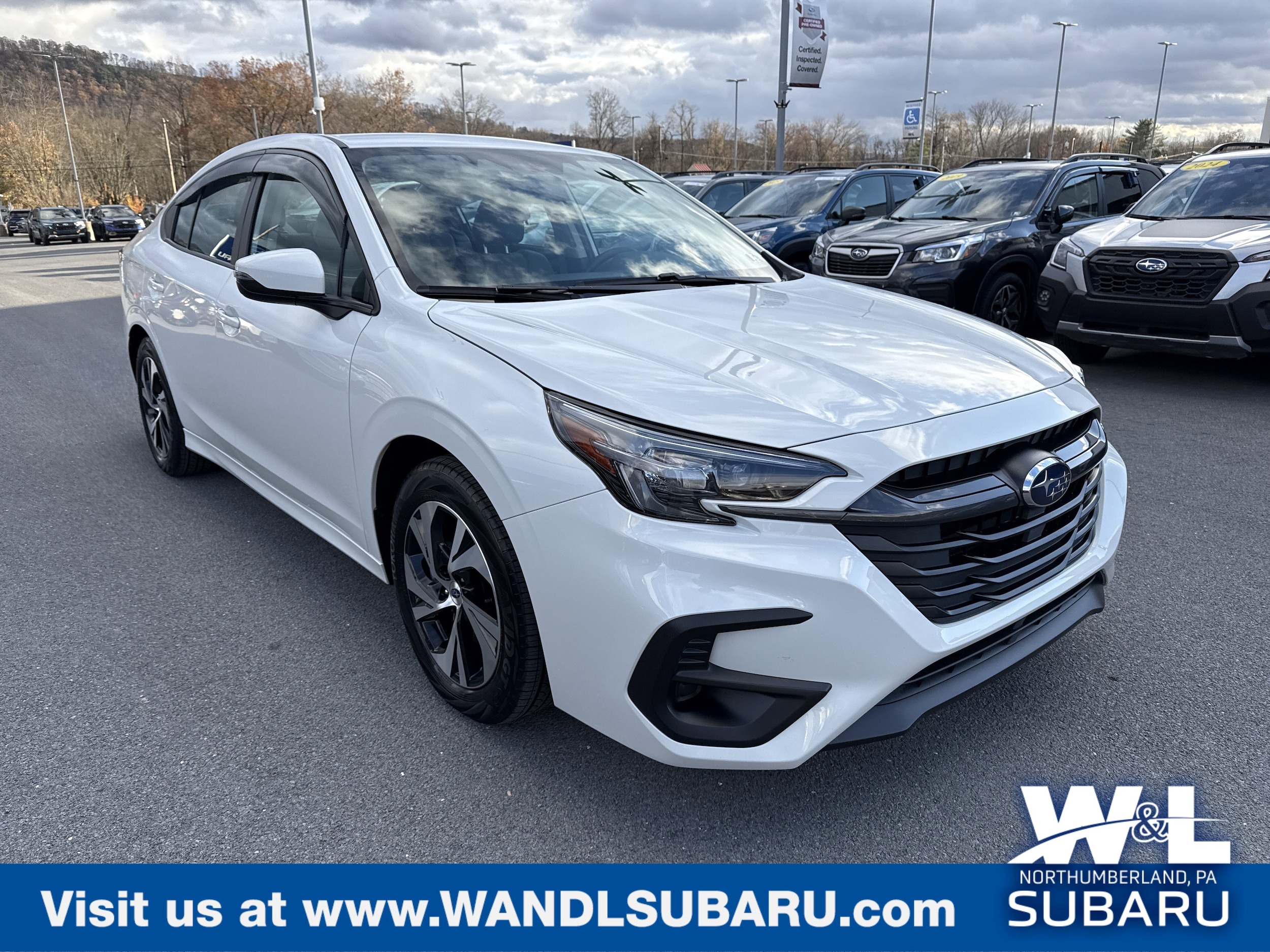 2025 Subaru Legacy Premium's photo