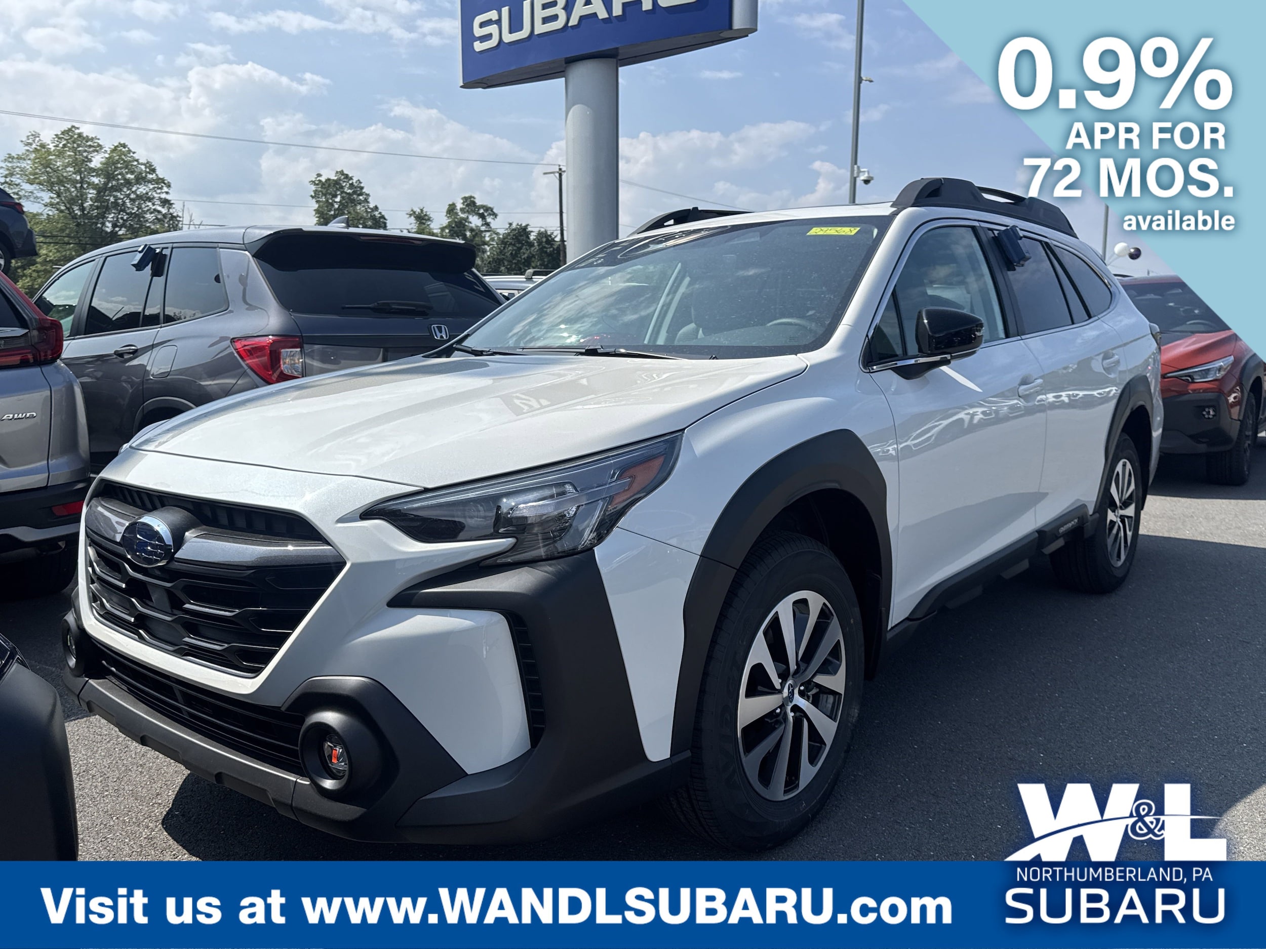 2025 Subaru Outback Premium's photo