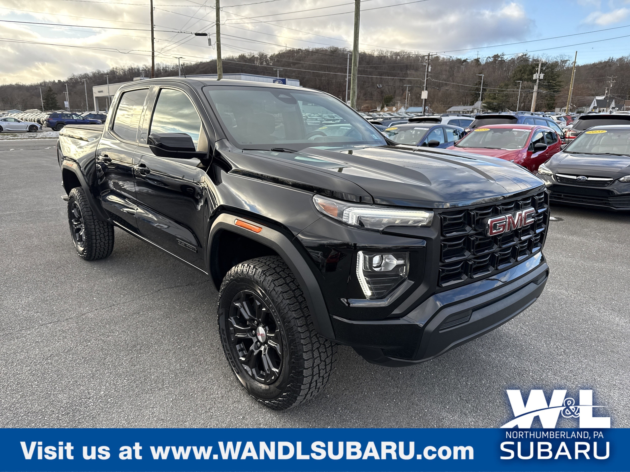 2023 GMC Canyon Elevation's photo