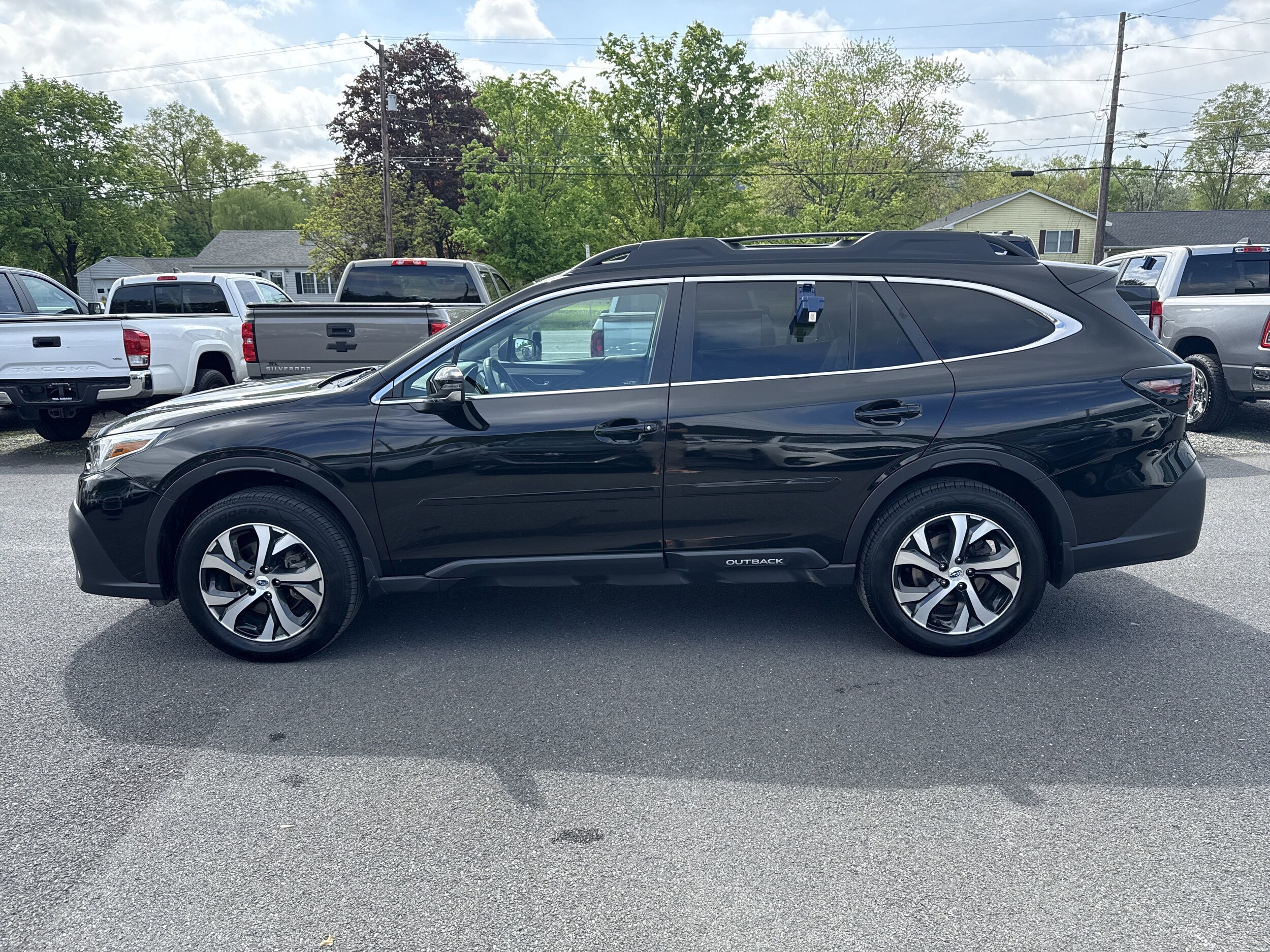 2022 Subaru Outback Limited photo 4