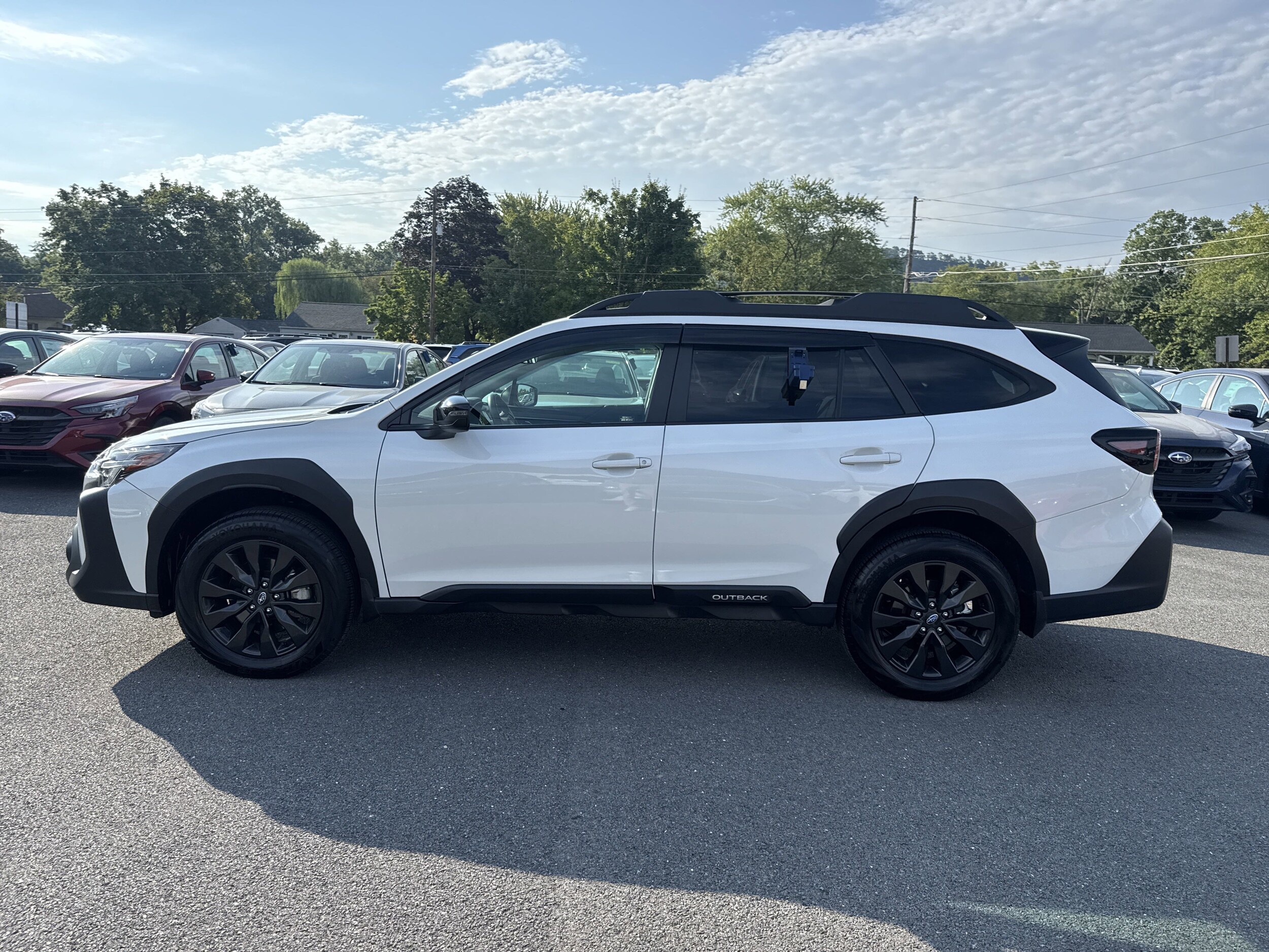 2025 Subaru Outback Onyx Edition photo 4