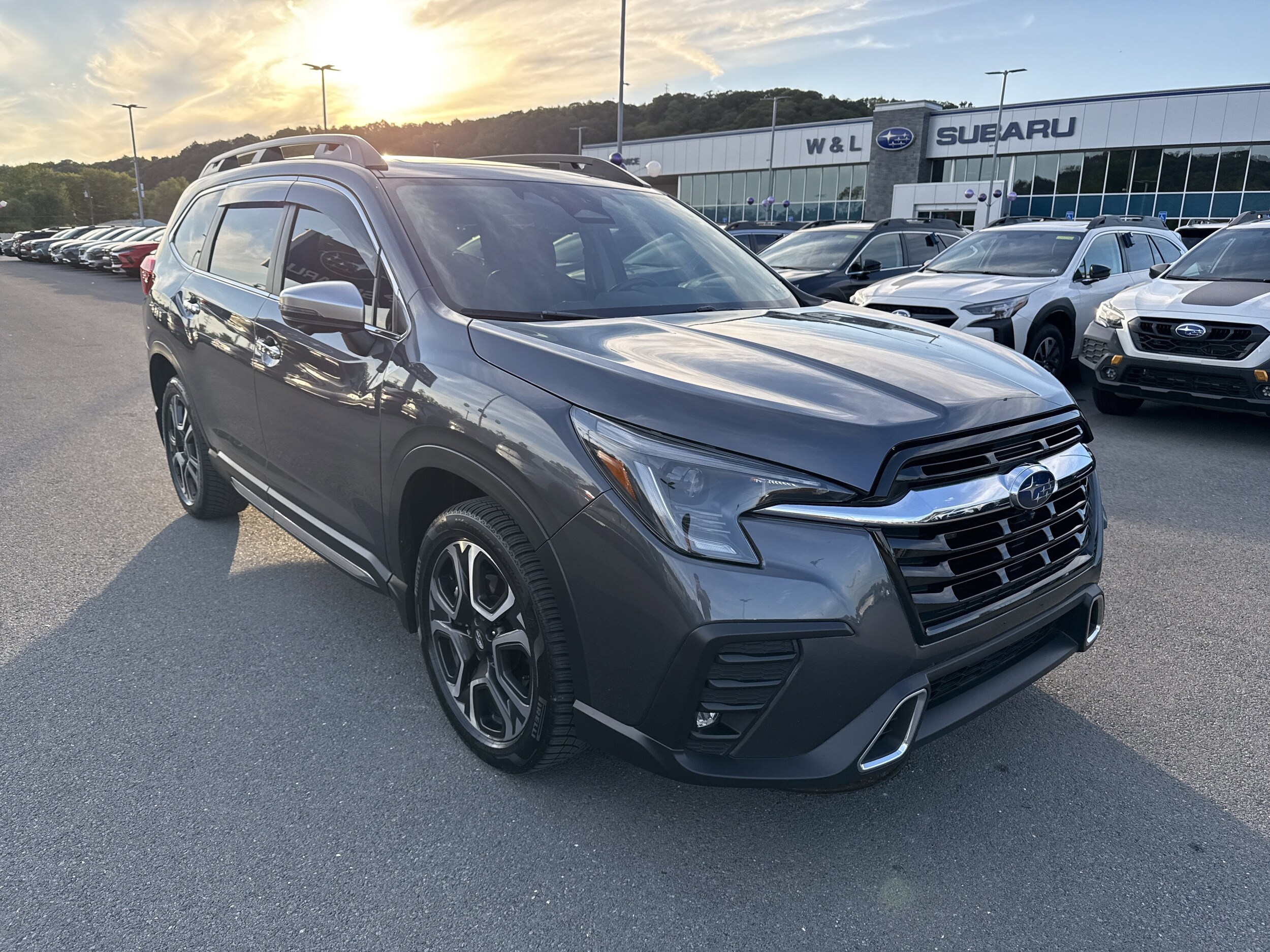 2023 Subaru Ascent Touring photo 2