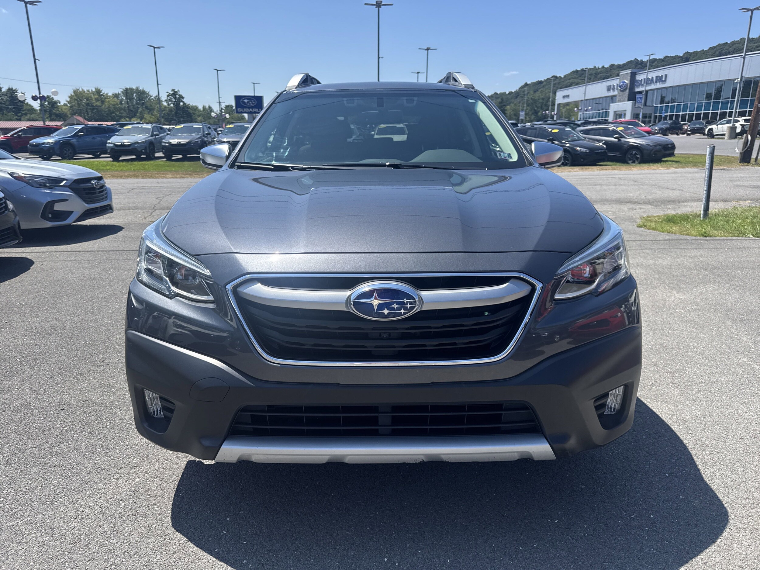2021 Subaru Outback Touring XT photo 3