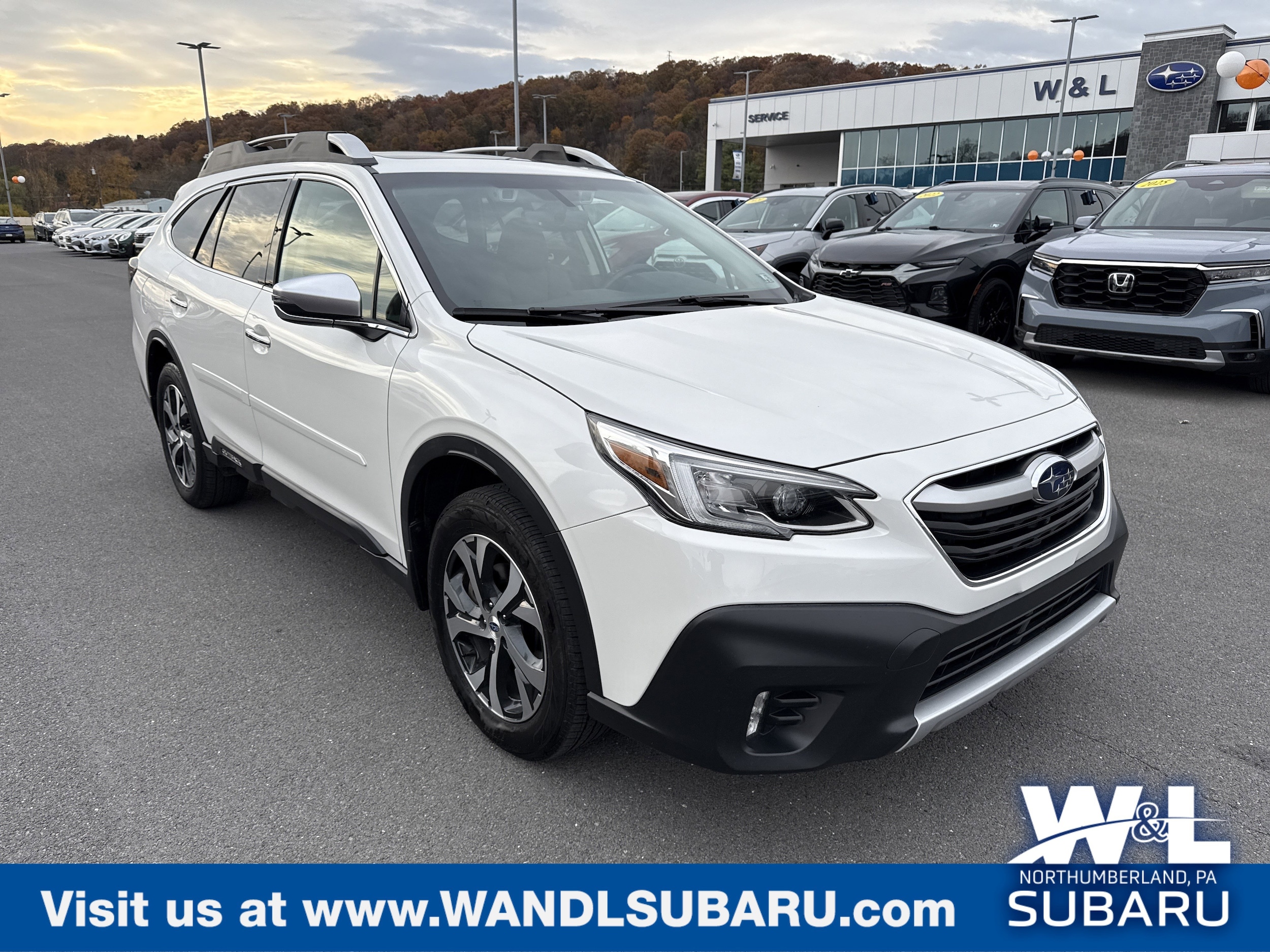 2020 Subaru Outback Touring's photo