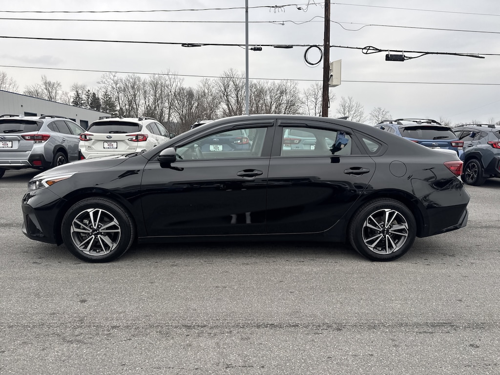 Used 2023 Kia Forte LXS Sedan