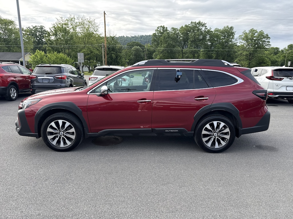 Used 2025 Subaru Outback Touring SUV