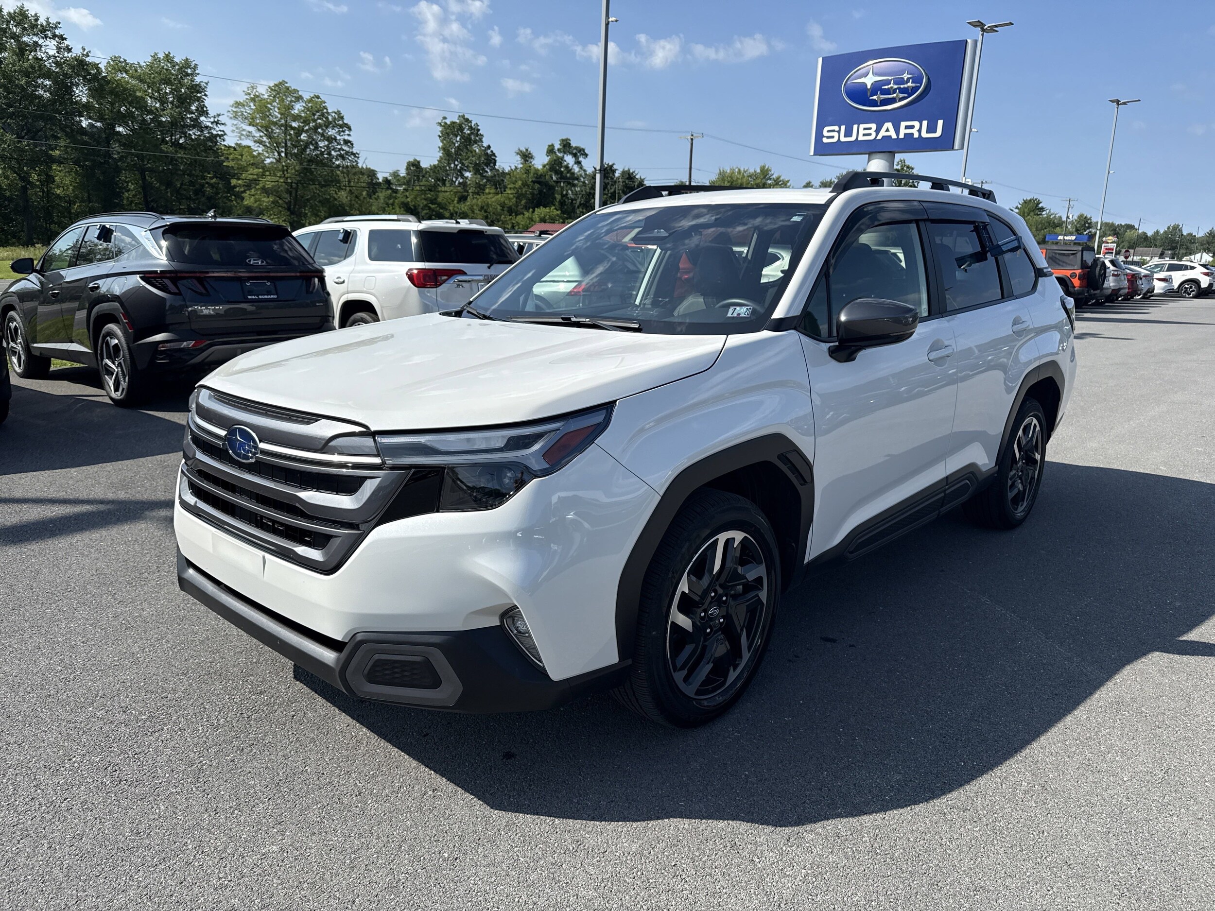2025 Subaru Forester Limited photo 2
