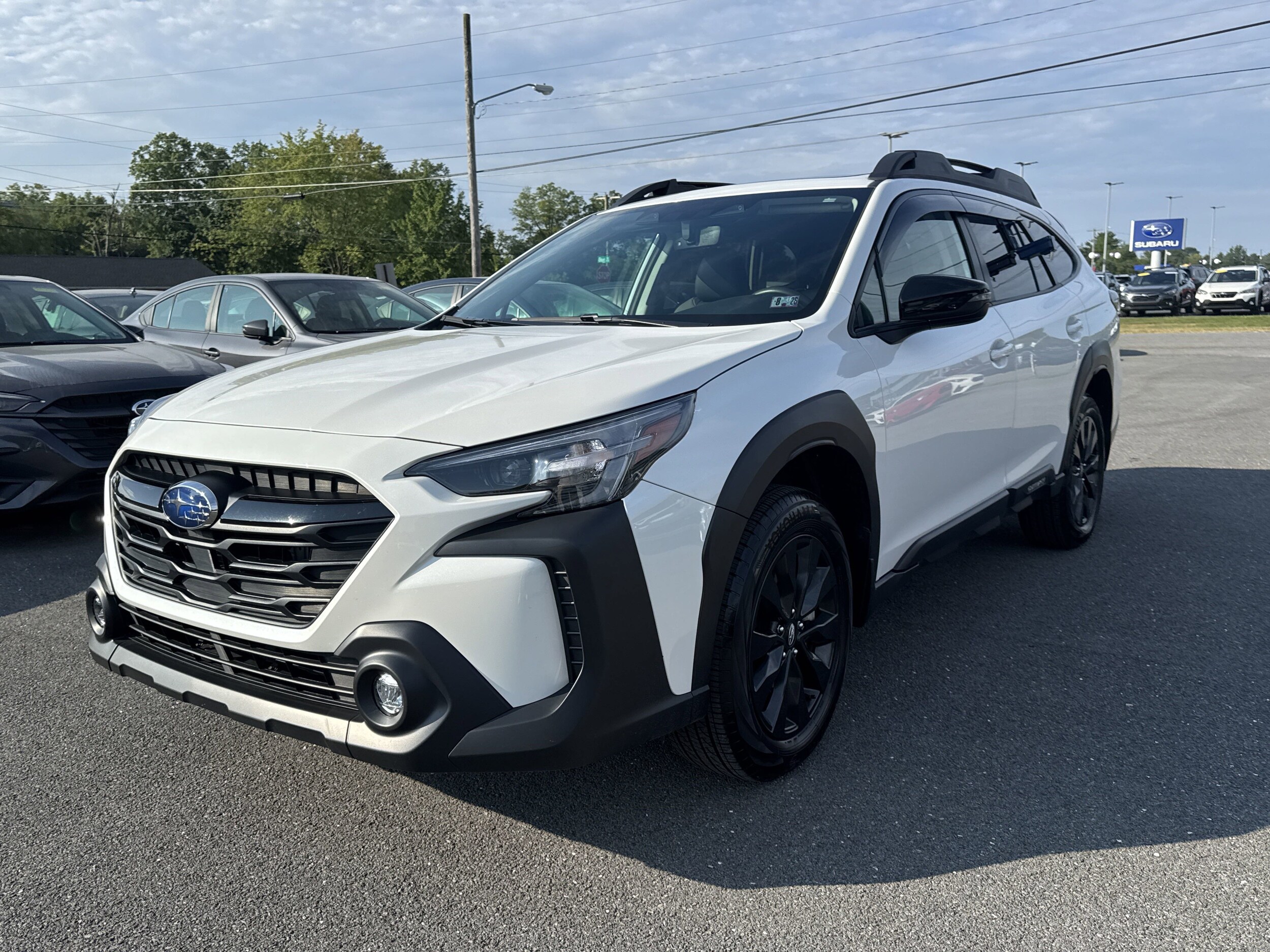 2025 Subaru Outback Onyx Edition photo 3