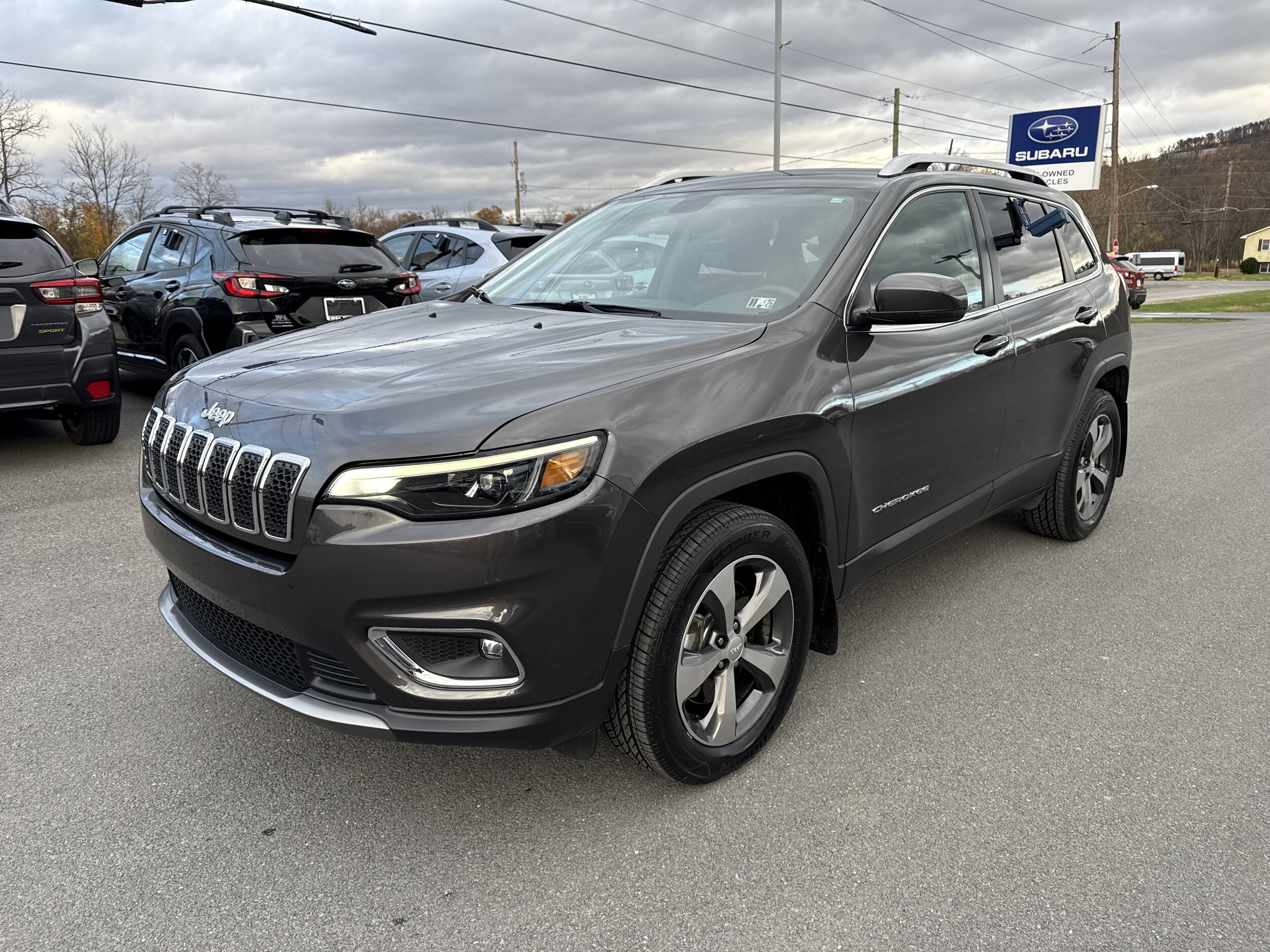 2020 Jeep Cherokee Limited photo 3