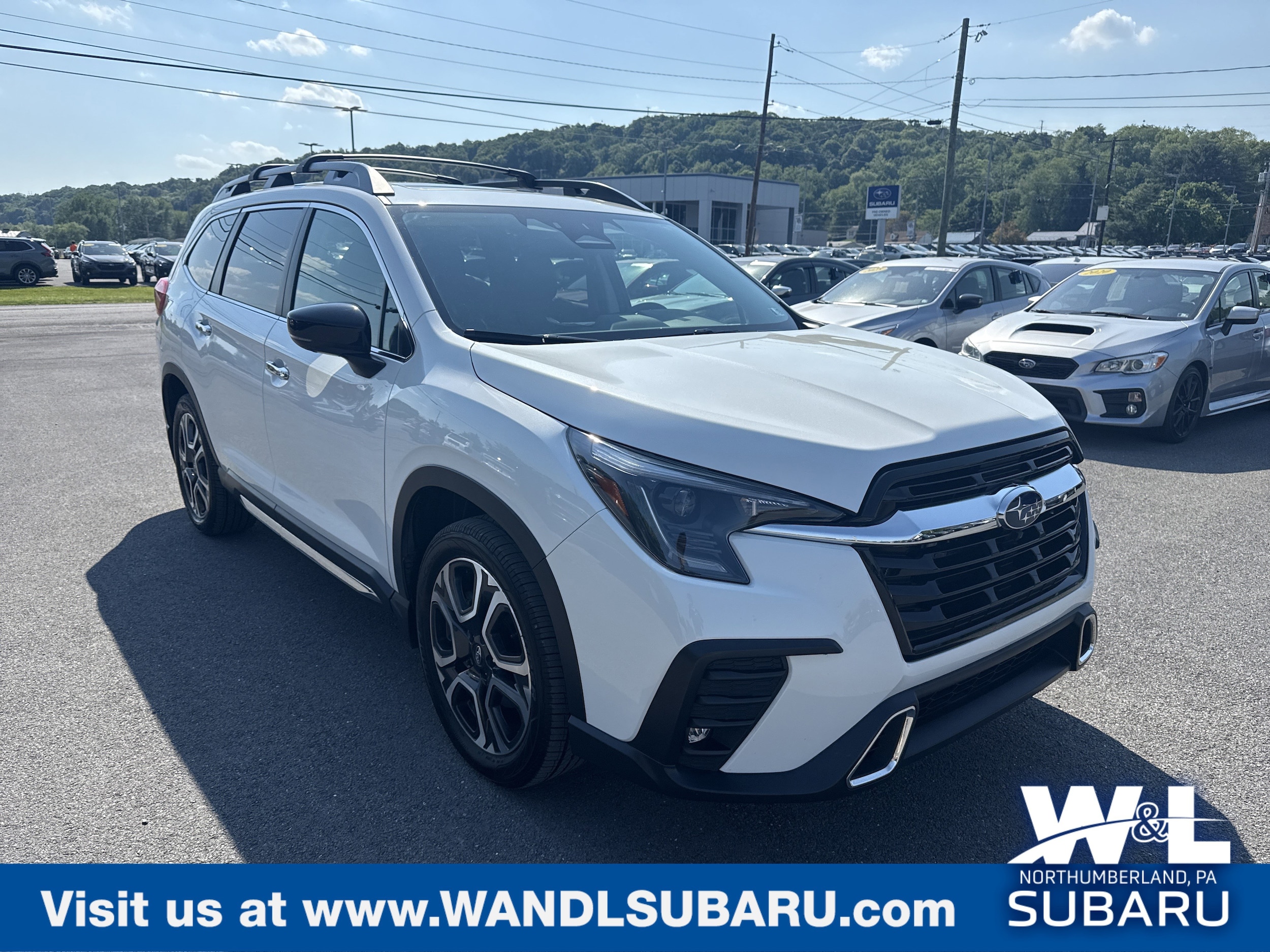 2024 Subaru Ascent Touring's photo