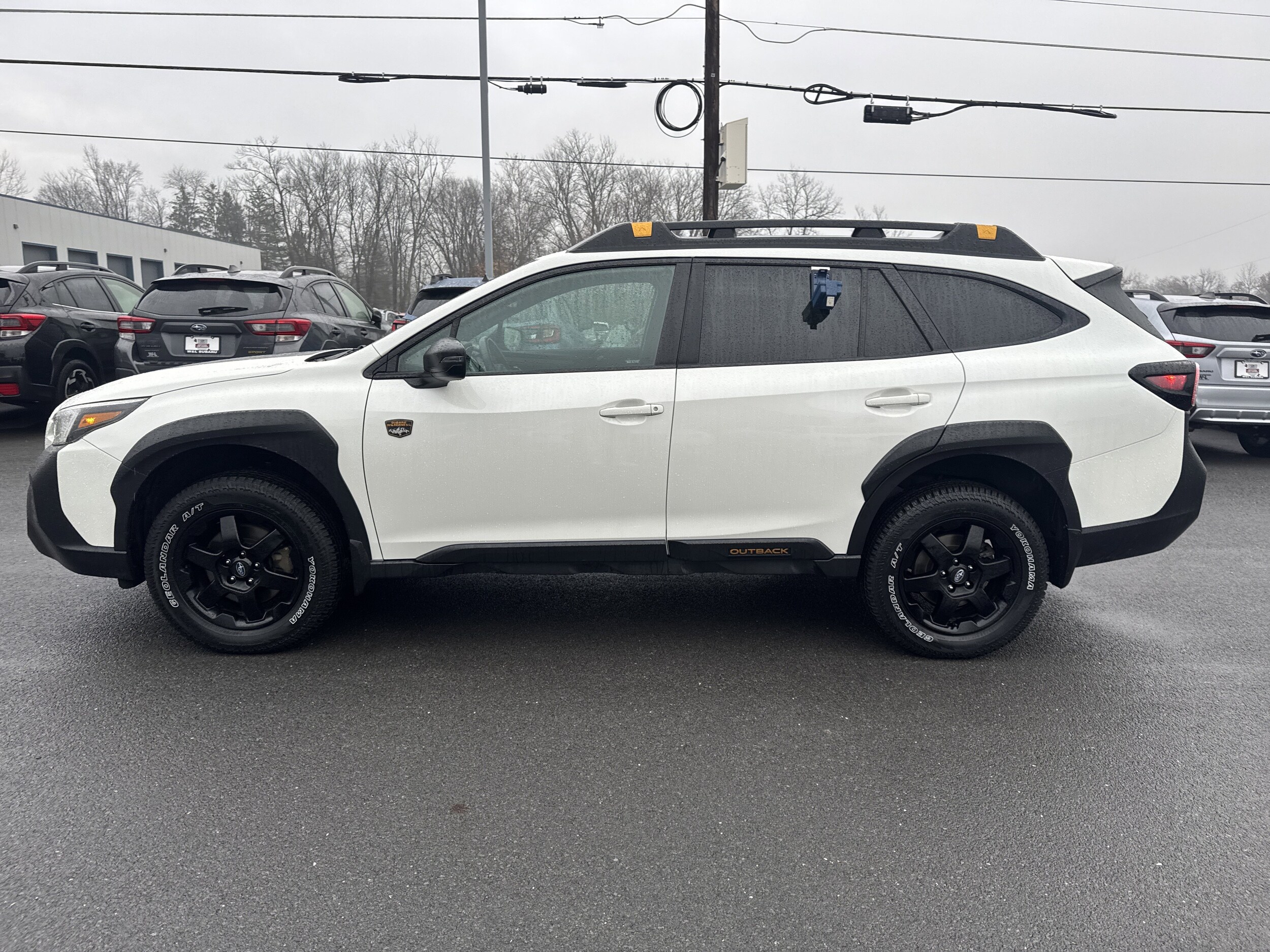 2022 Subaru Outback Wilderness photo 2