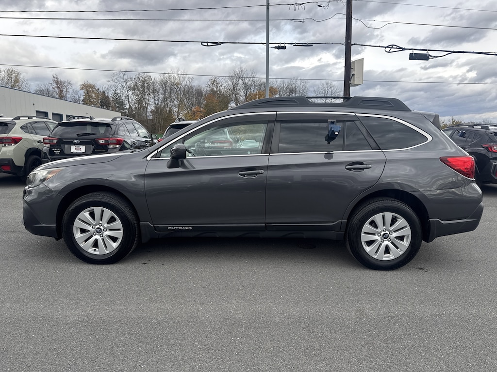 Used 2018 Subaru Outback Premium SUV