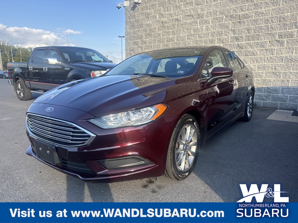 Used 2017 Ford Fusion SE Sedan