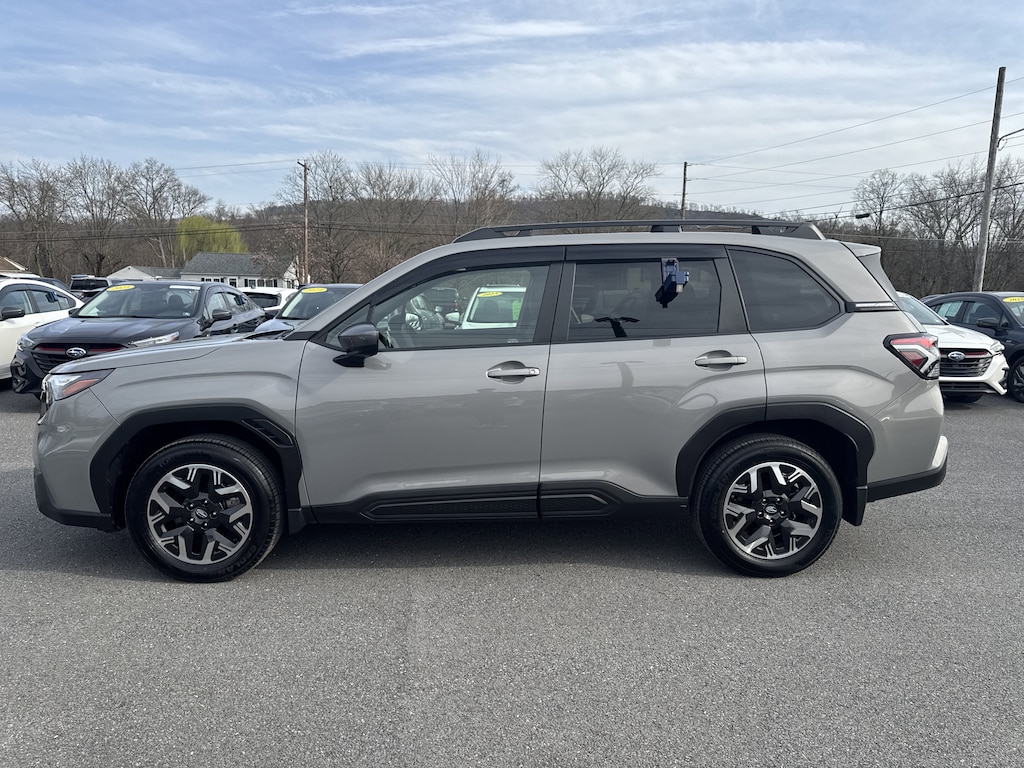 Certified 2025 Subaru Forester Premium W BSD/Rcta/PRG SUV