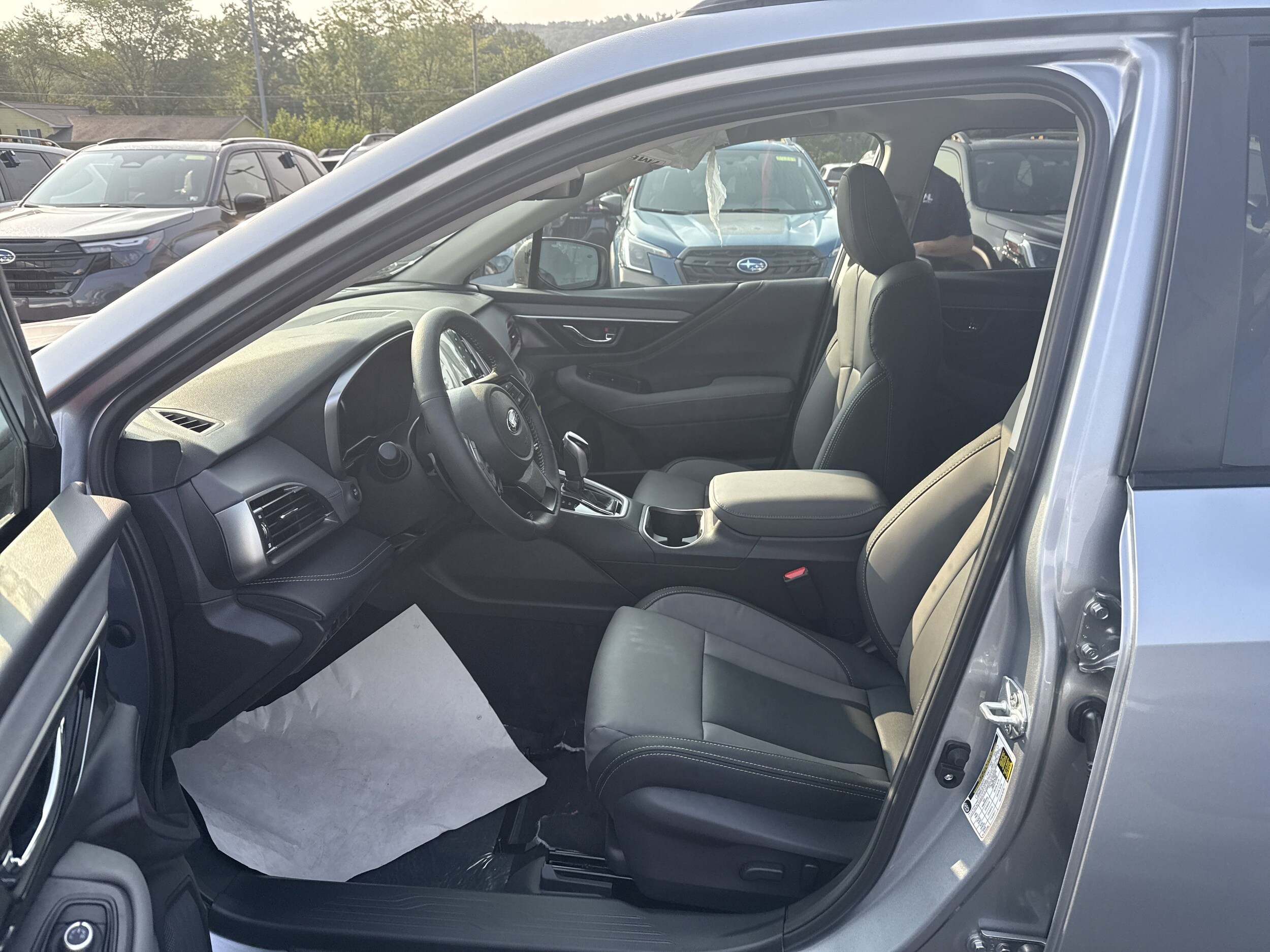 2025 Subaru Outback Onyx Edition photo 2