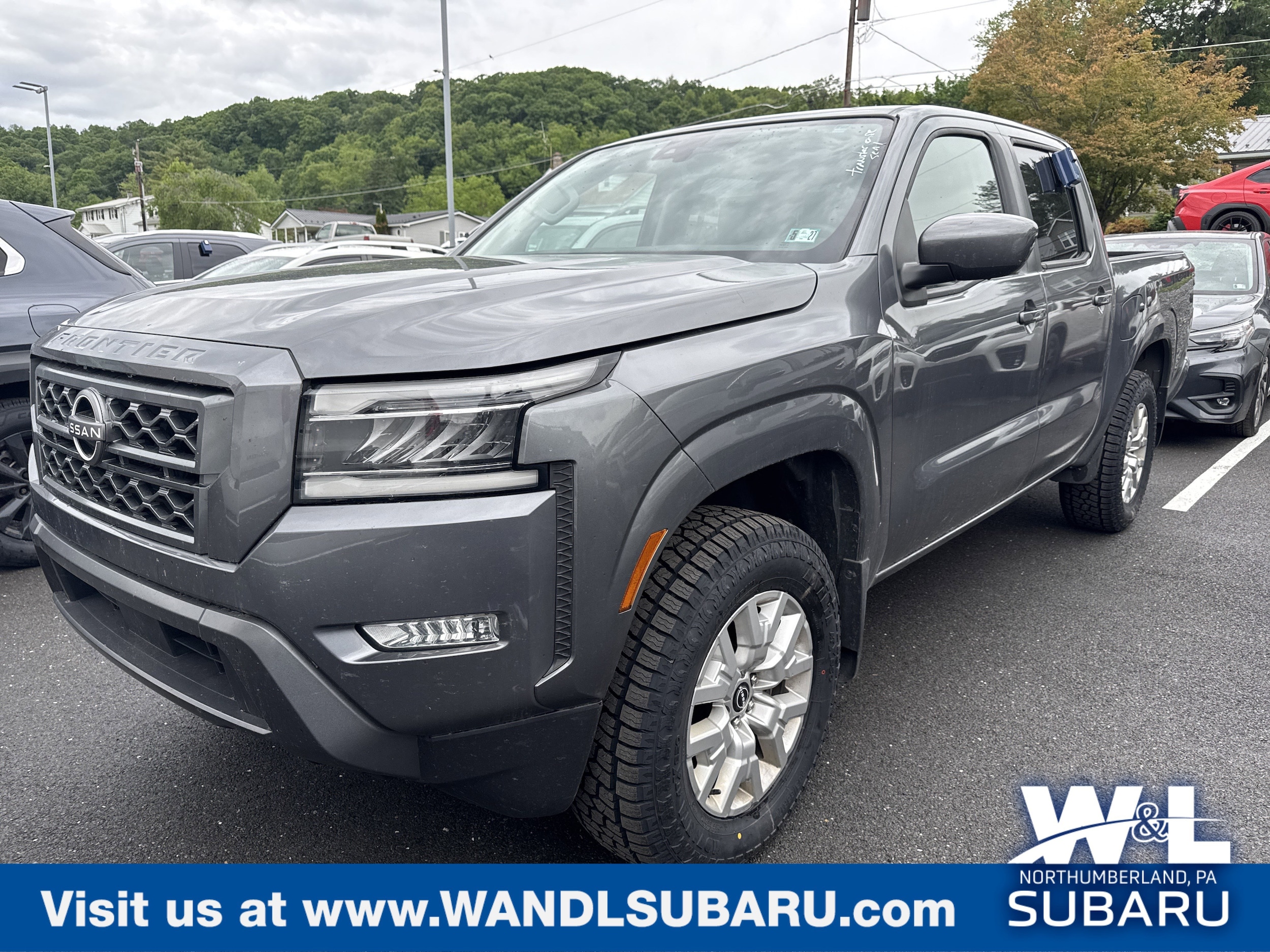 2023 Nissan Frontier SV Crew Cab 4X4 SWB's photo
