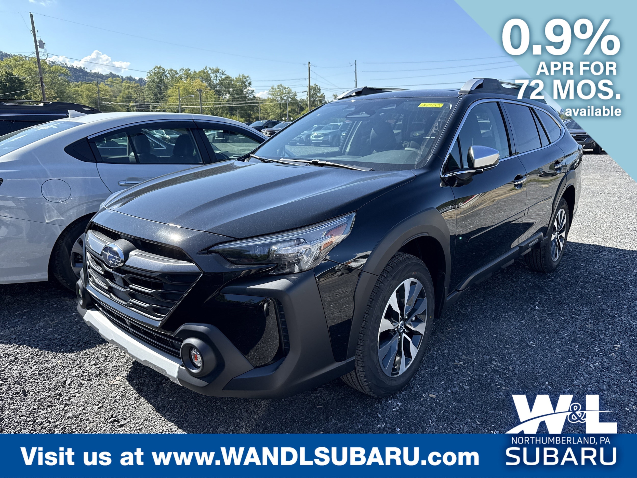 2025 Subaru Outback Touring's photo