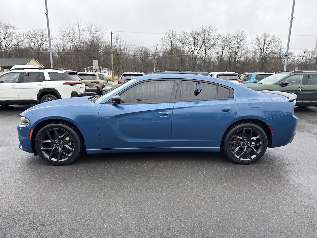 Used 2022 Dodge Charger SXT Sedan