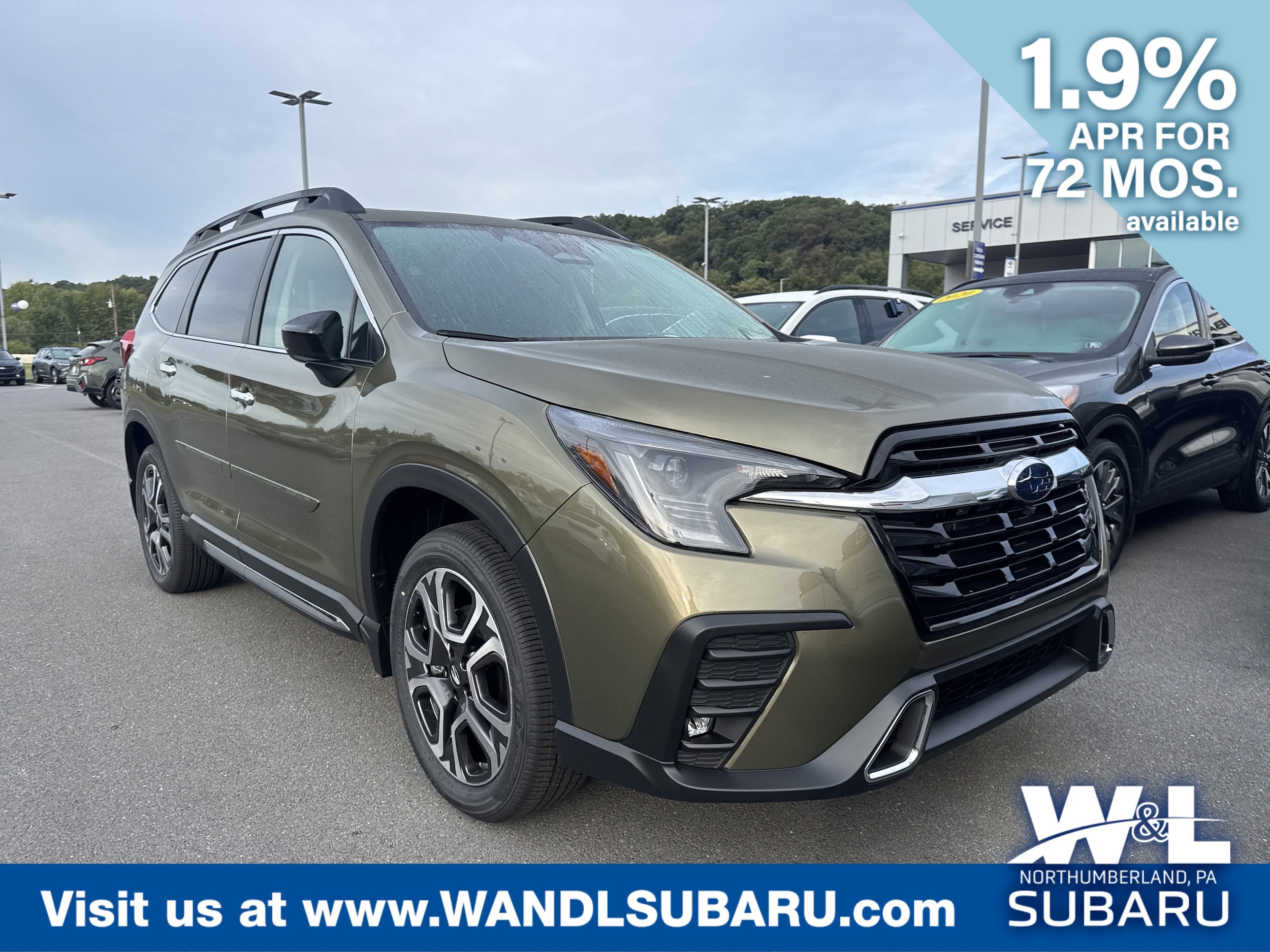 2025 Subaru Ascent Touring's photo