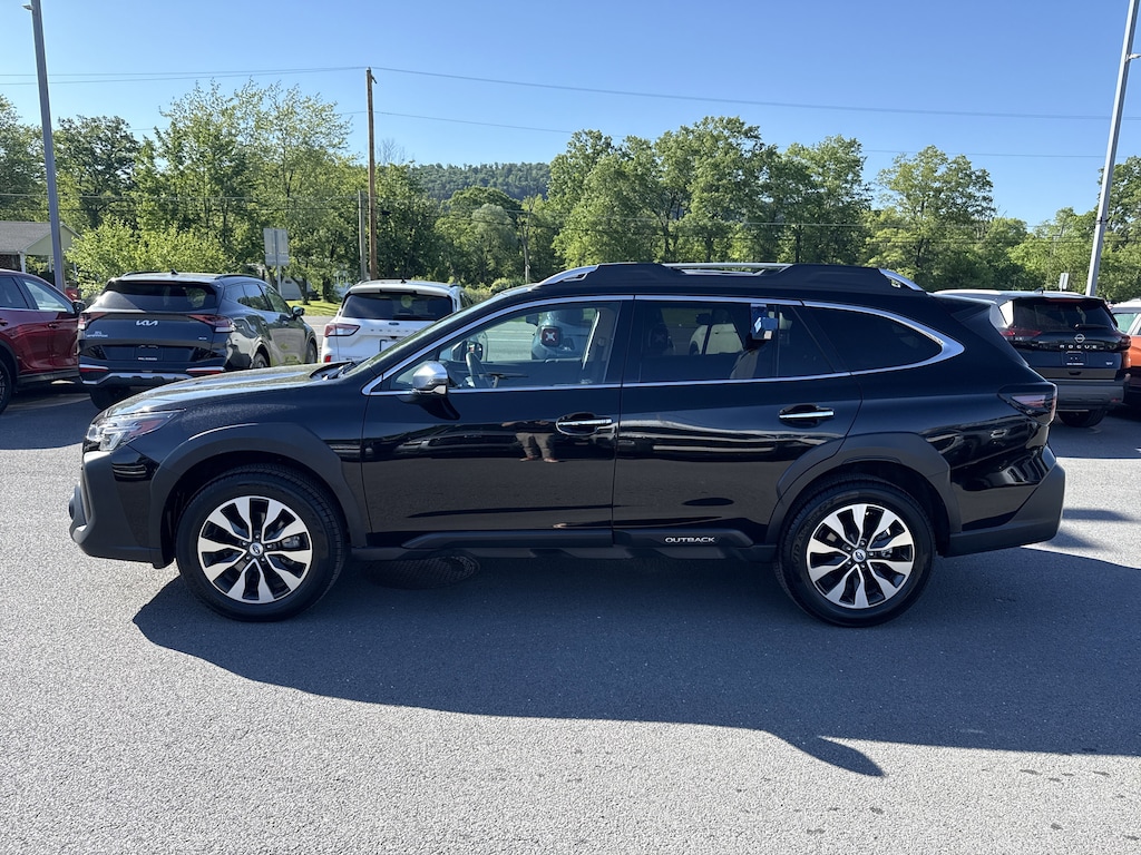 Used 2025 Subaru Outback Touring SUV