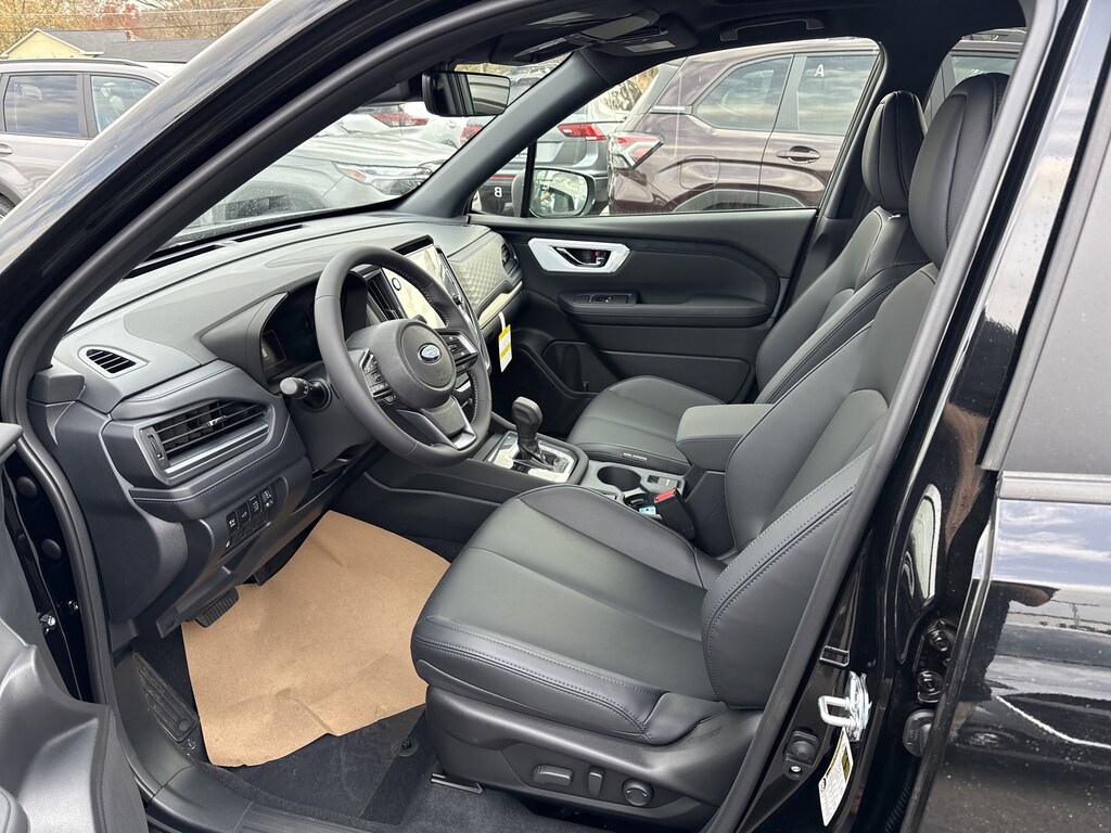 New 2025 Subaru Forester Hybrid Limited SUV