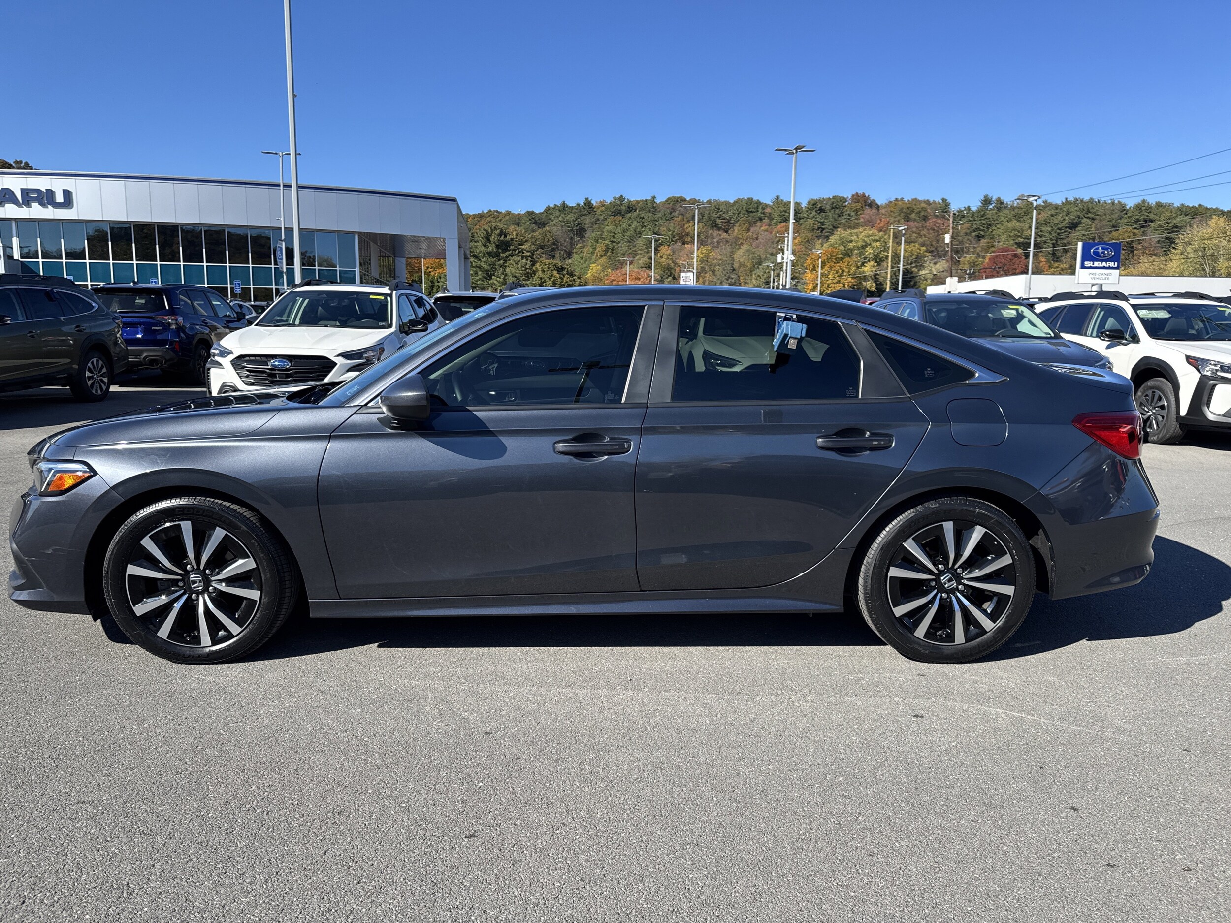 2022 Honda Civic EX photo 4