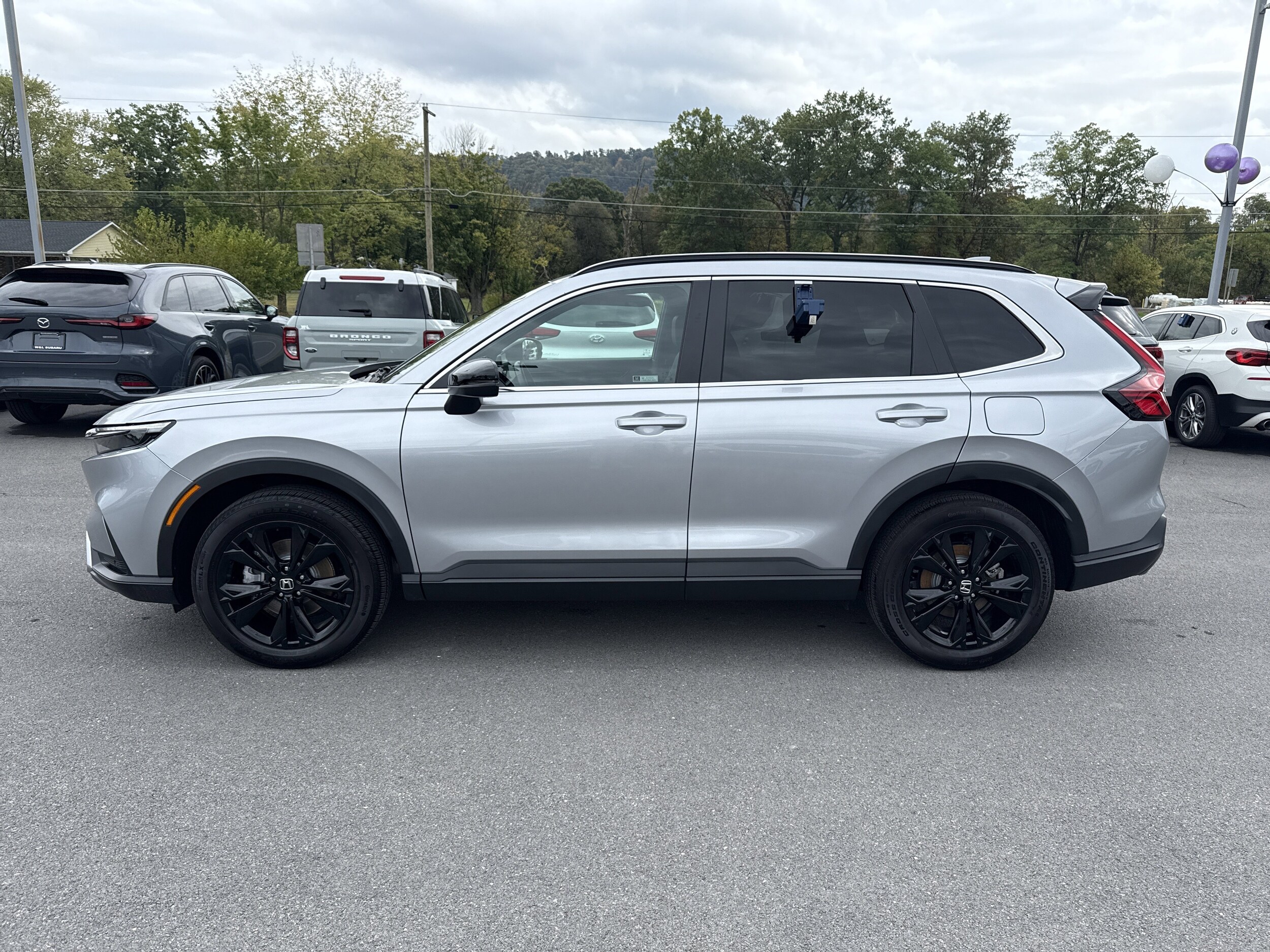 2023 Honda CR-V Hybrid Sport Touring photo 4
