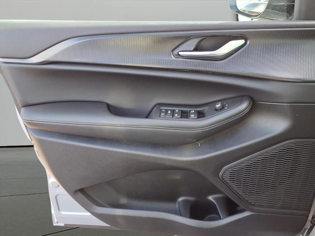 2025 Jeep Grand Cherokee Altitude - Photo 13